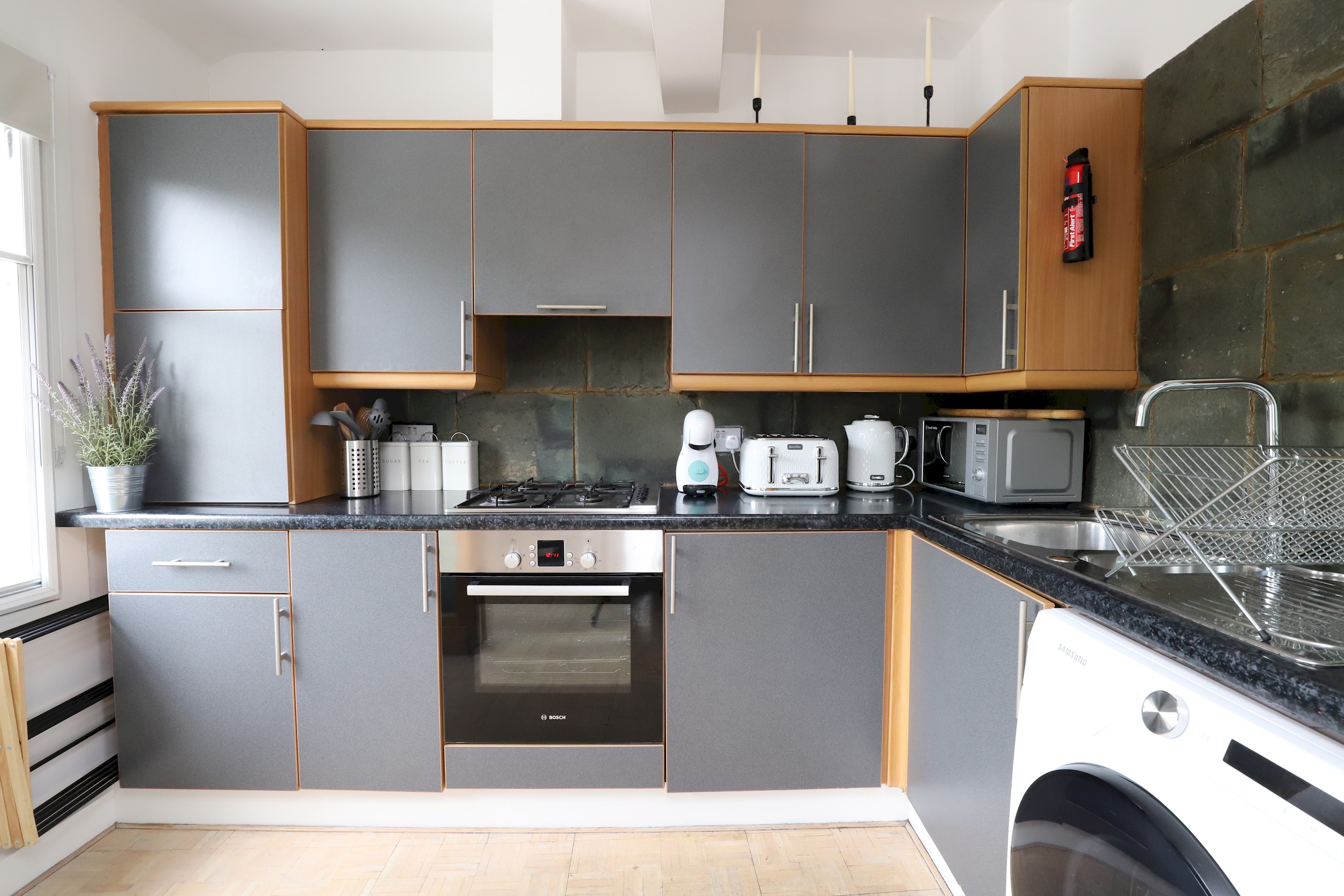 Dreamy Riverside Island Apartment - Central Oxford - Pass the Keys in Flat 5, 1, Folly Bridge OX1 4JU - Property image 10 - VivreStays