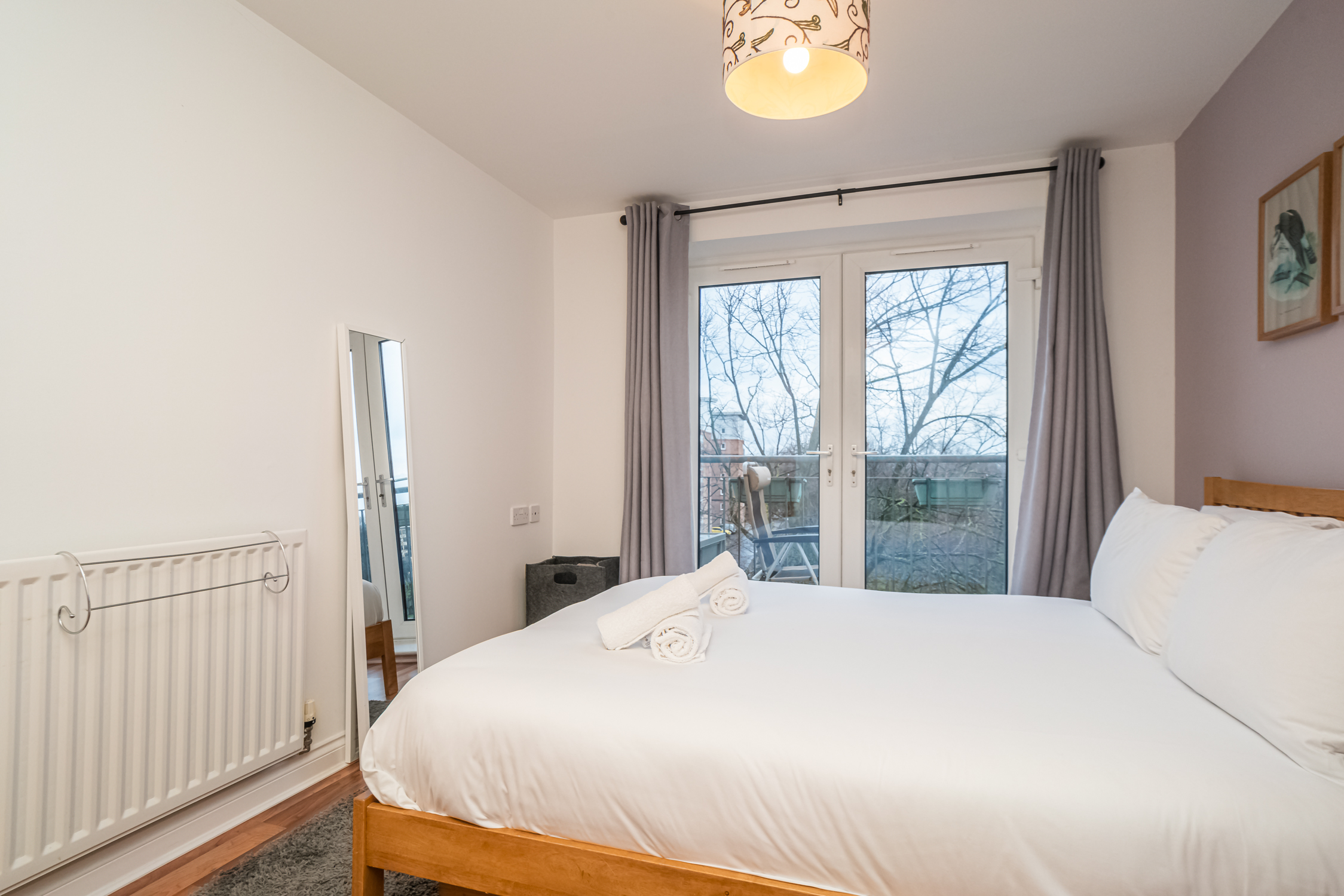 View Charming 2BR w/ Balcony & Free Parking - Pass the Keys in 12/44 Pilrig Heights EH6 5BB Charming 2BR w/ Balcony & Free Parking - Pass the Keys in 12/44 Pilrig Heights EH6 5BB - Property image 17 - VivreStays