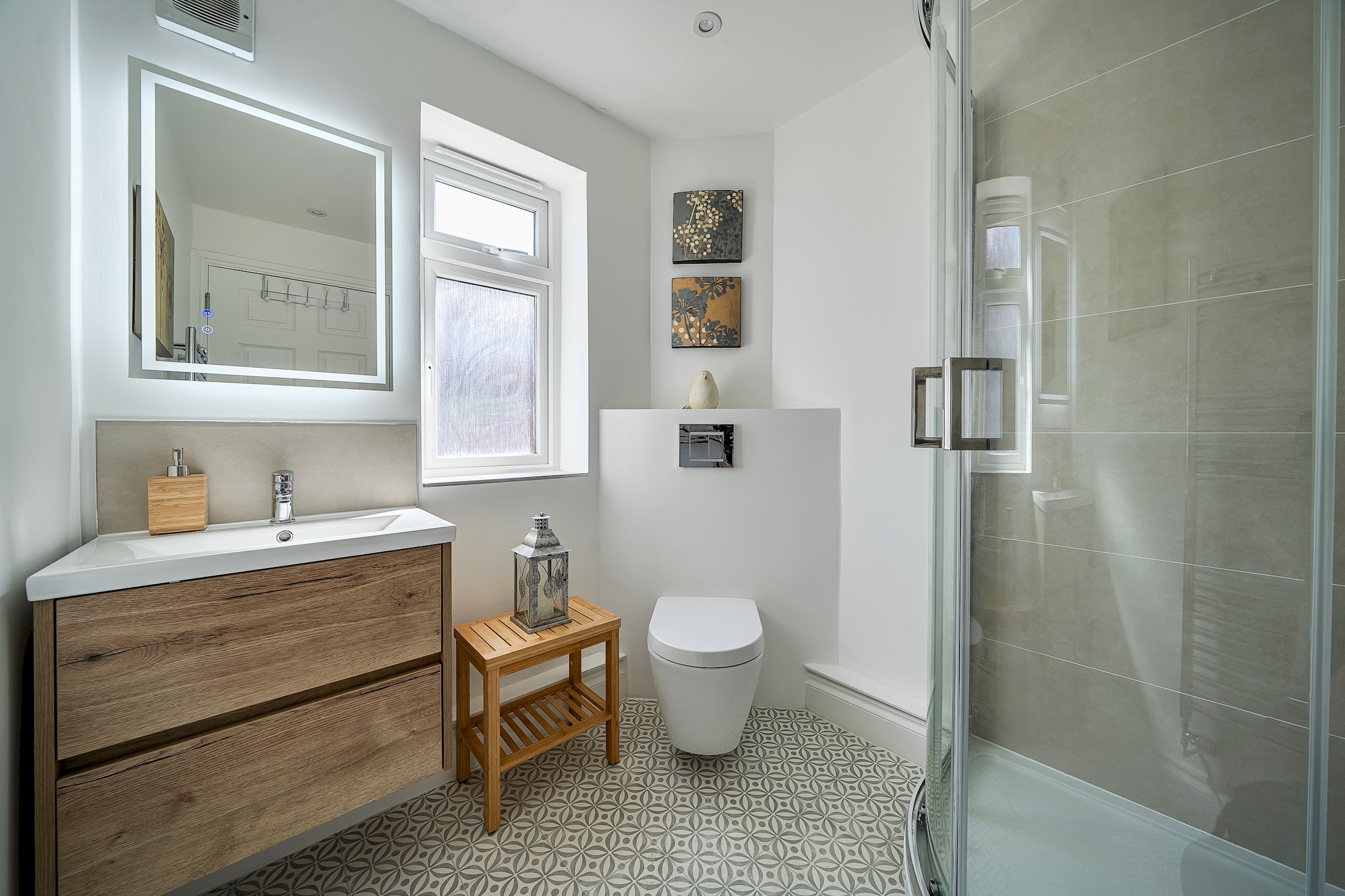 Modern 2 Bed Apartment - Central Oxford - Pass the Keys in 268 Abingdon Road, Flat 3 OX1 4TA - Property image 3 - VivreStays