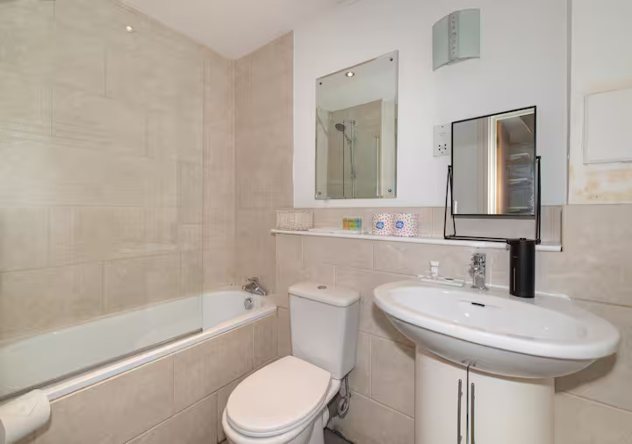 Modern 1 Bedroom Flat in Central London - Pass the Keys in Flat 1, Balppa House SE1 6BD - Property image 11 - VivreStays