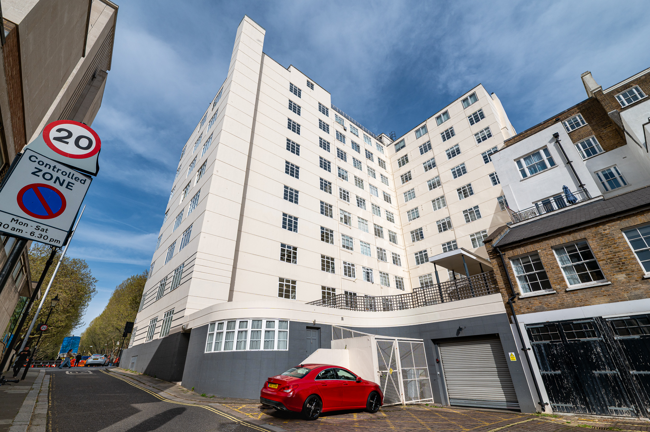 Modern Split-Level flat, South Kensington, London - Pass the Keys in 81 Princes Gate Mews SW7 2PD - Property image 34 - VivreStays