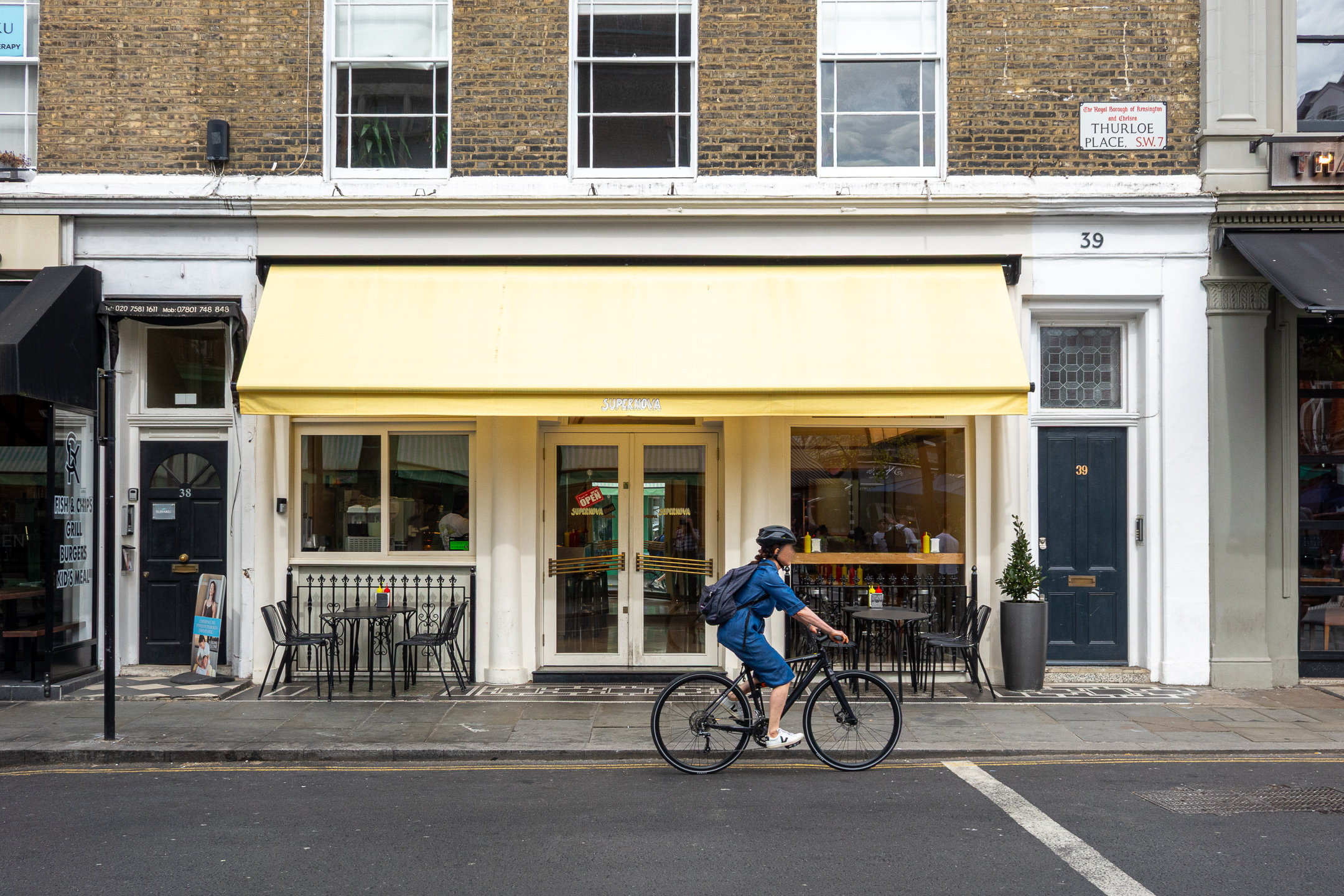 Modern Split-Level flat, South Kensington, London - Pass the Keys in 81 Princes Gate Mews SW7 2PD - Property image 48 - VivreStays