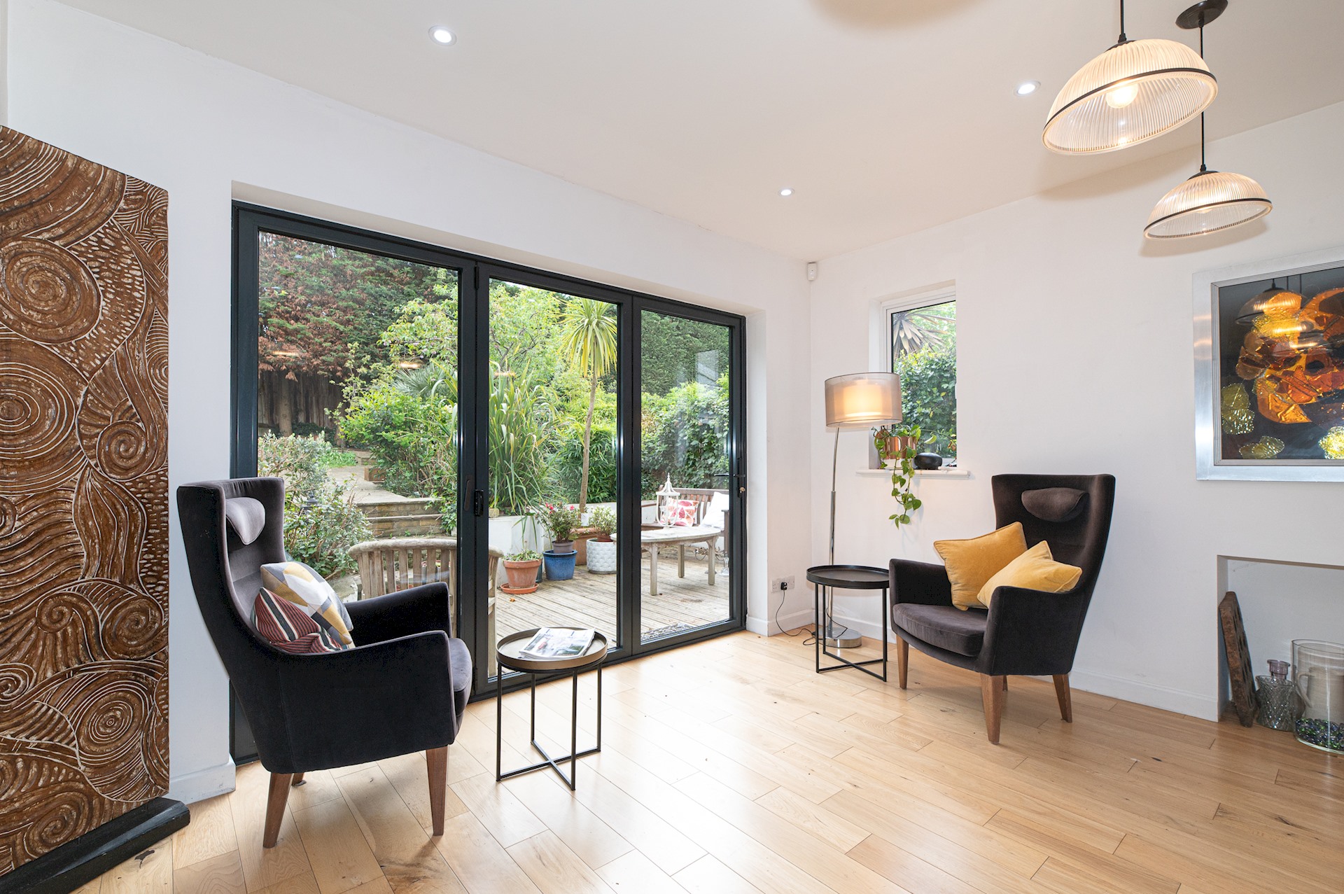 Stunning South London Home with Rare Garden Oasis - Pass the Keys in 5 Dulwich Wood Avenue, SE19 1HB - Property image 2 - VivreStays
