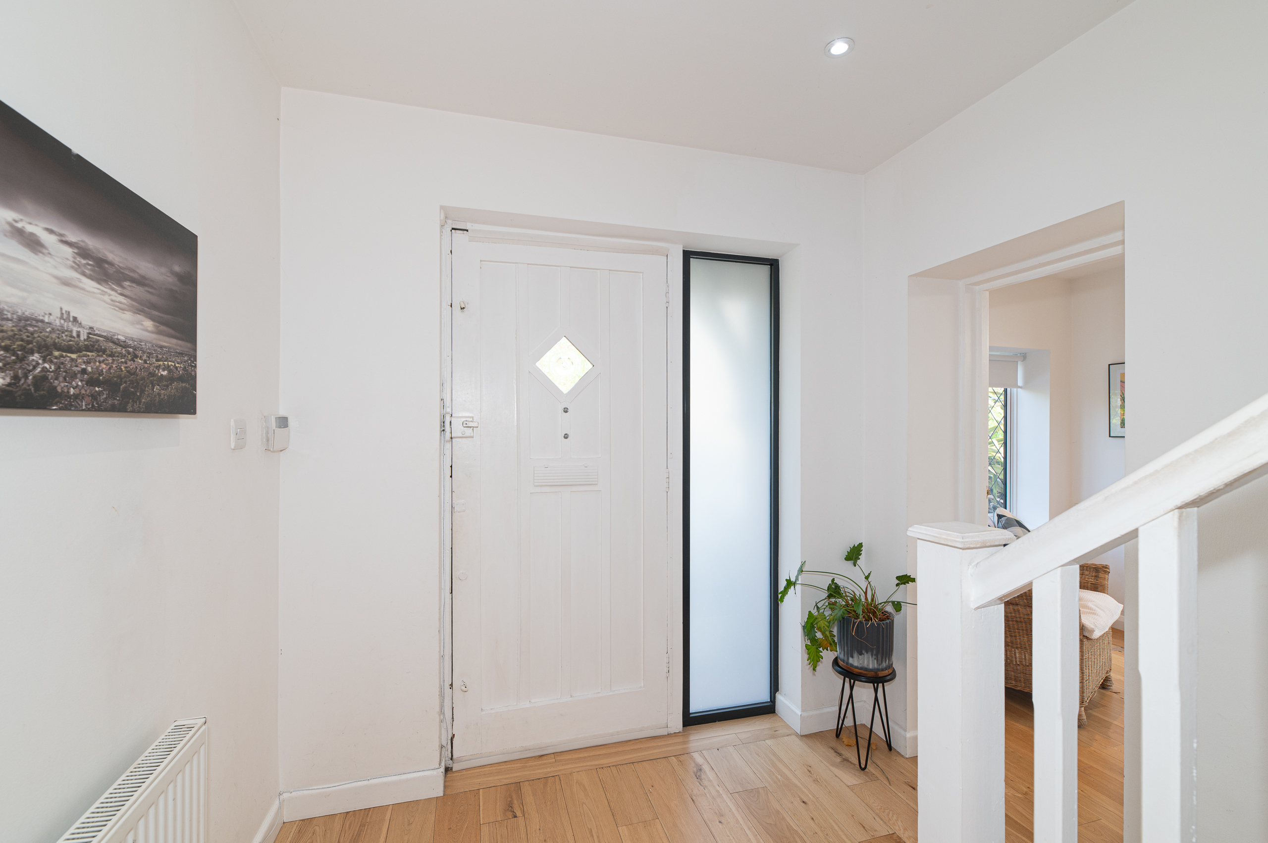 Stunning South London Home with Rare Garden Oasis - Pass the Keys in 5 Dulwich Wood Avenue, SE19 1HB - Property image 7 - VivreStays