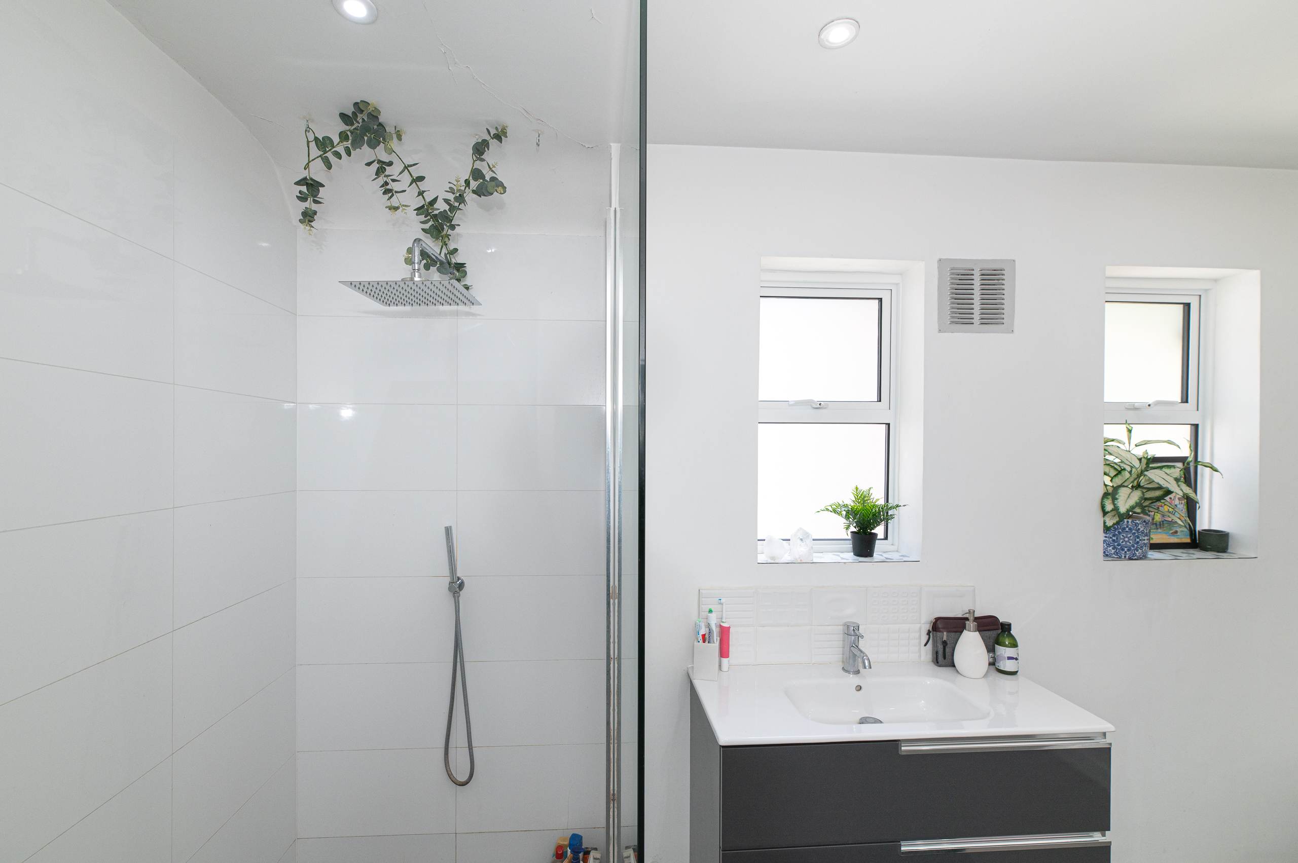Stunning South London Home with Rare Garden Oasis - Pass the Keys in 5 Dulwich Wood Avenue, SE19 1HB - Property image 40 - VivreStays