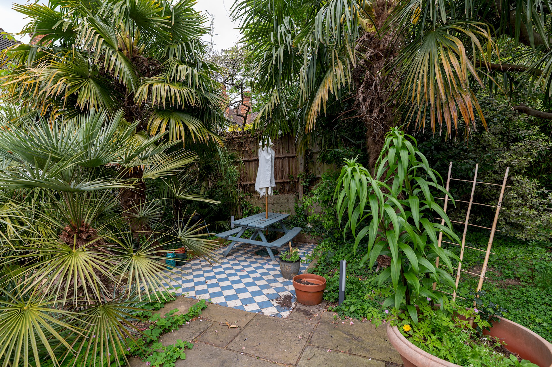 Stunning South London Home with Rare Garden Oasis - Pass the Keys in 5 Dulwich Wood Avenue, SE19 1HB - Property image 53 - VivreStays