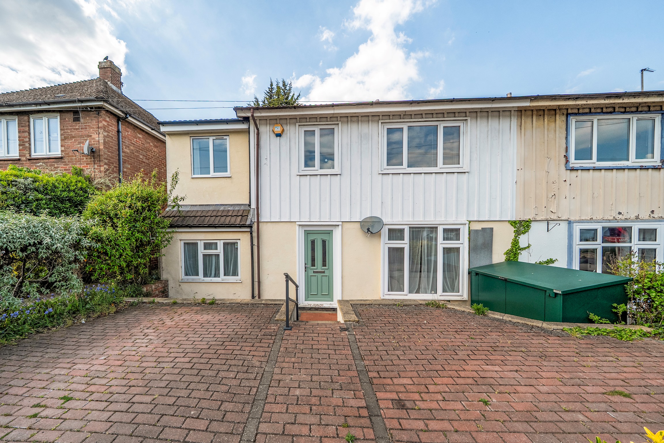 View Homely 5 Bed inc. 2 x Parking + Garden - Oxford - Pass the Keys in 11 Cranley Road, Headington OX3 8BP Homely 5 Bed inc. 2 x Parking + Garden - Oxford - Pass the Keys in 11 Cranley Road, Headington OX3 8BP - Property image 7 - VivreStays