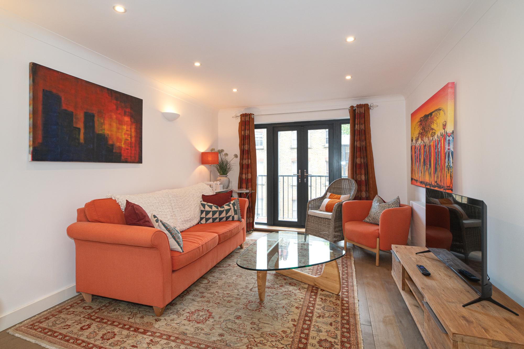 View Stylish Dockside Flat Near Tower Bridge - Pass the Keys Stylish Dockside Flat Near Tower Bridge - Pass the Keys serviced apartment - UK - VivreStays