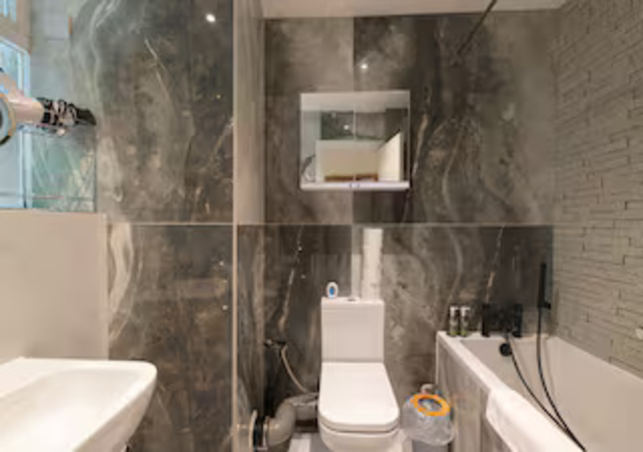 Stylish Central London Flat with Garden - Pass the Keys in 10 Erskine House, SW1V 3DR - Property image 19 - VivreStays