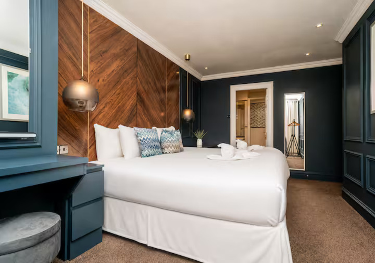 Stylish Hideaway in Central Edinburgh - Pass the Keys in 4/3 York Lane, EH1 3HY - Property image 2 - VivreStays