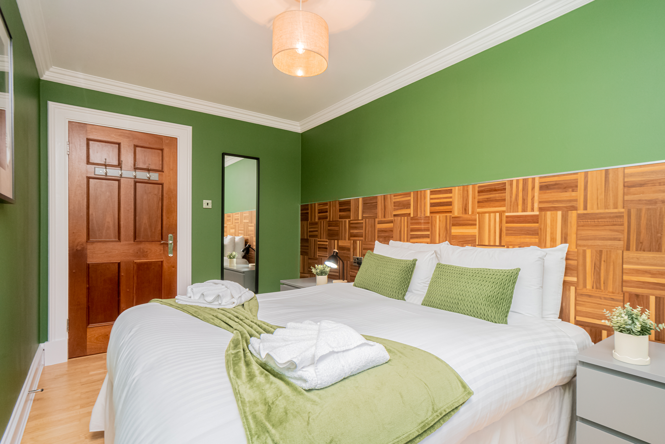 Stylish Hideaway in Central Edinburgh - Pass the Keys in 4/3 York Lane, EH1 3HY - Property image 4 - VivreStays