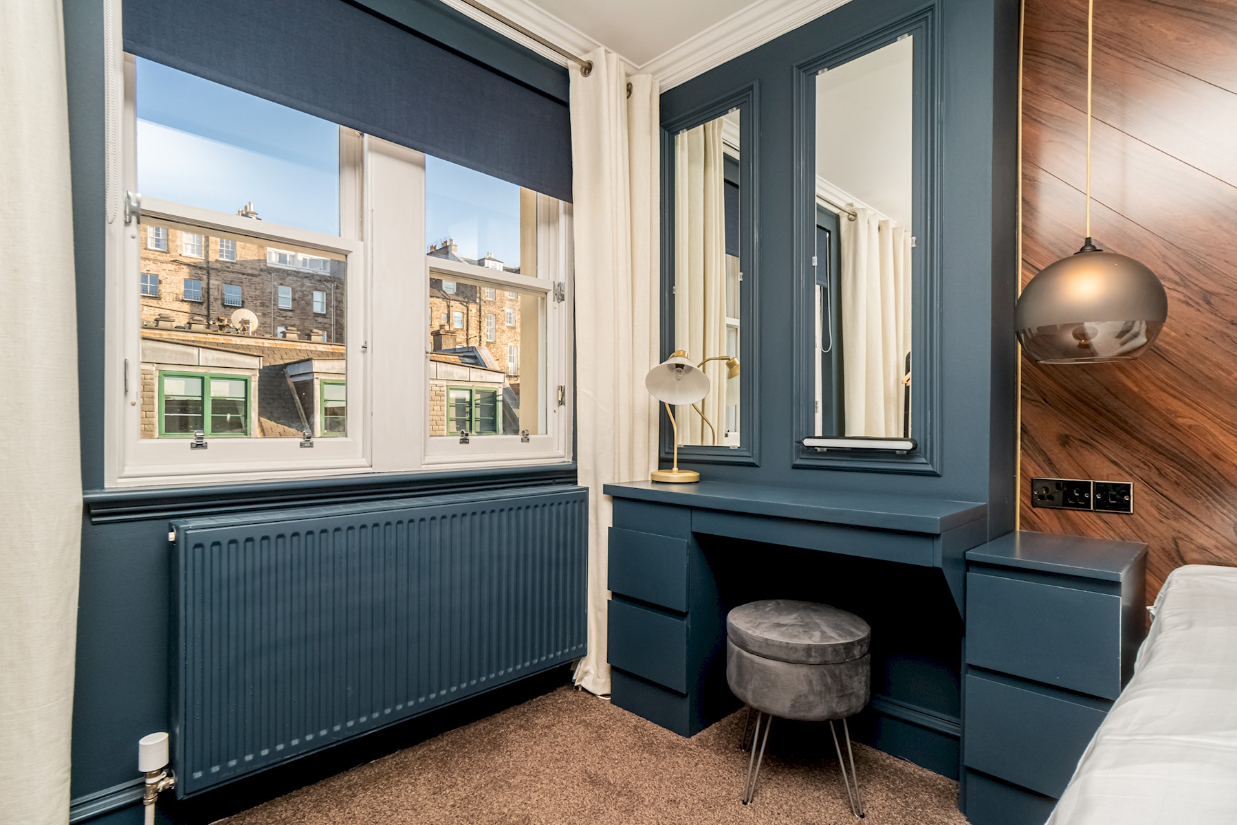 Stylish Hideaway in Central Edinburgh - Pass the Keys in 4/3 York Lane, EH1 3HY - Property image 18 - VivreStays