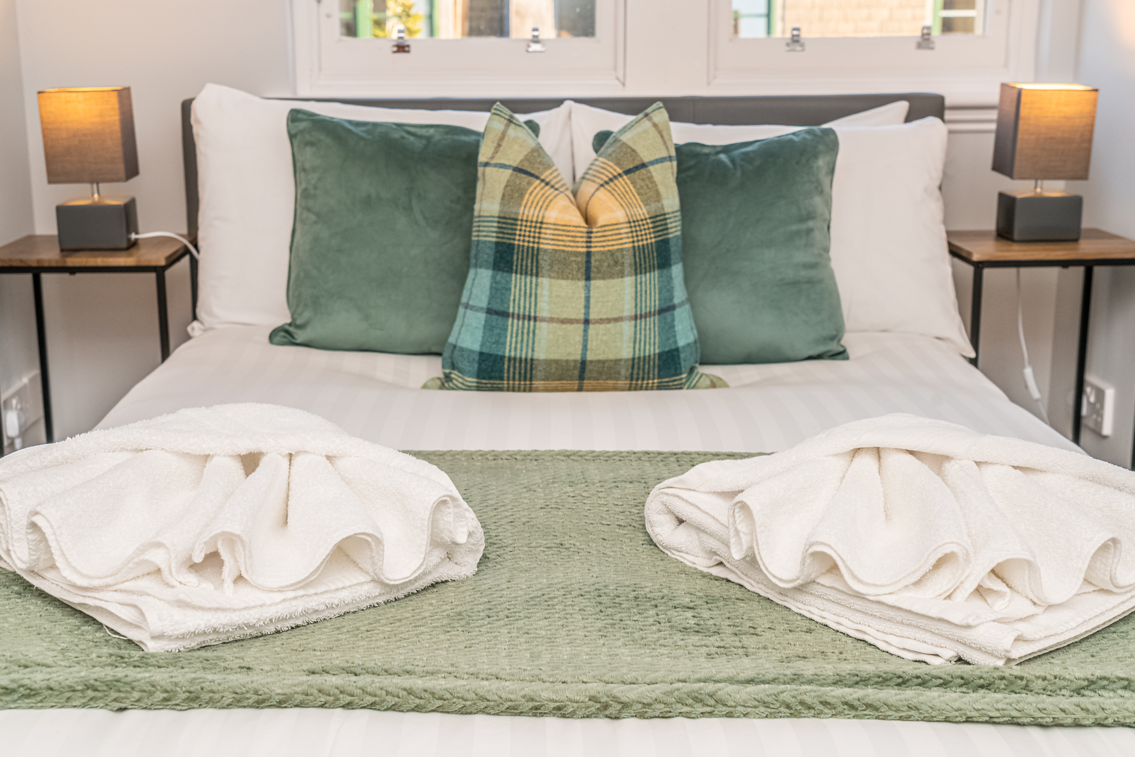 Stylish Hideaway in Central Edinburgh - Pass the Keys in 4/3 York Lane, EH1 3HY - Property image 42 - VivreStays