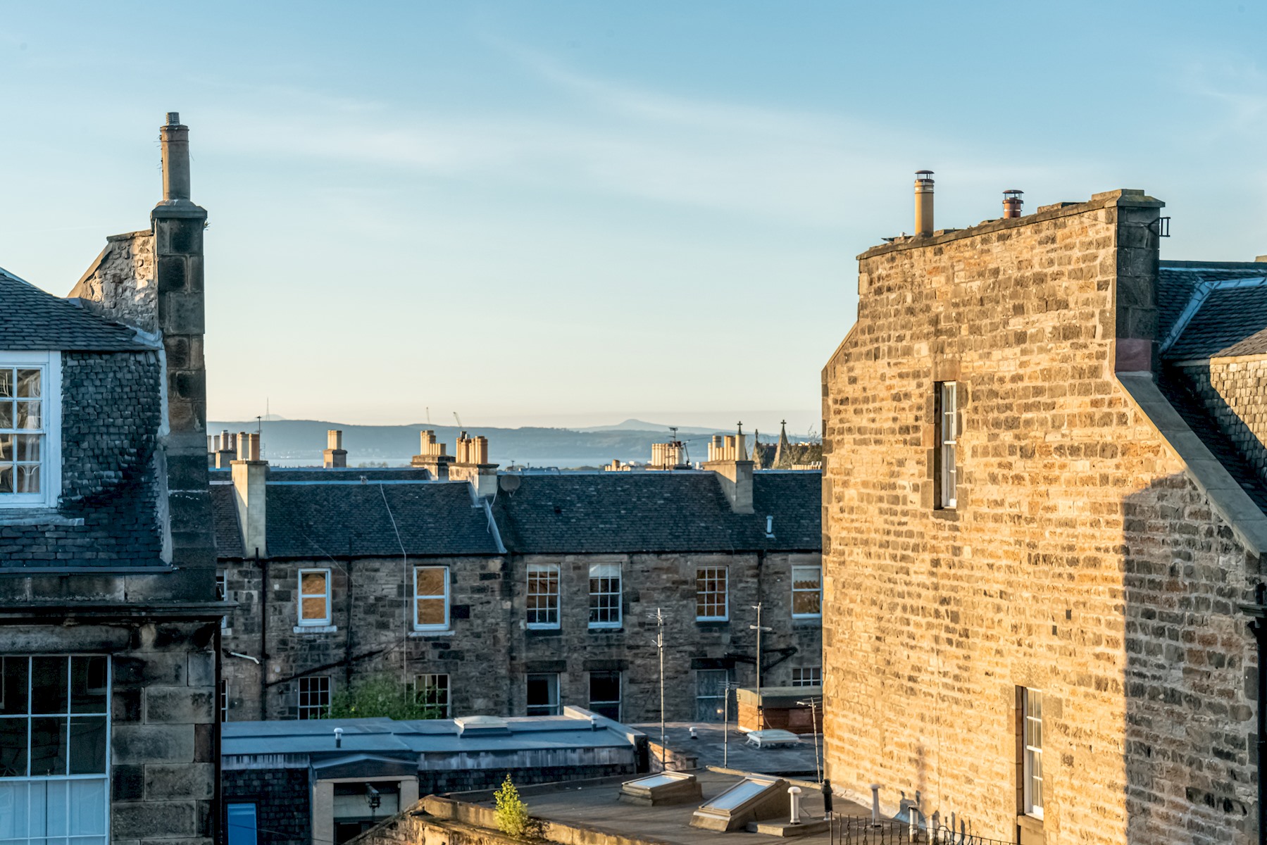 Stylish Hideaway in Central Edinburgh - Pass the Keys in 4/3 York Lane, EH1 3HY - Property image 45 - VivreStays