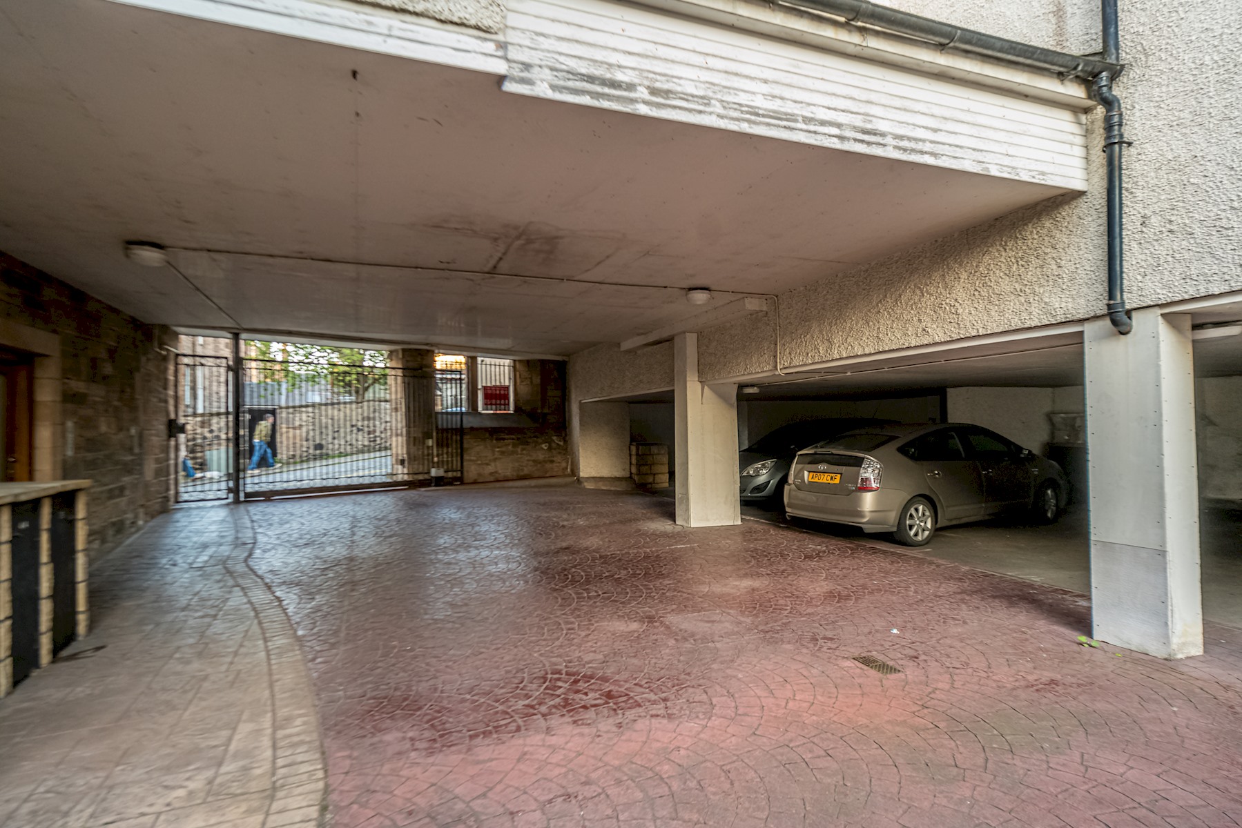 Stylish Hideaway in Central Edinburgh - Pass the Keys in 4/3 York Lane, EH1 3HY - Property image 48 - VivreStays