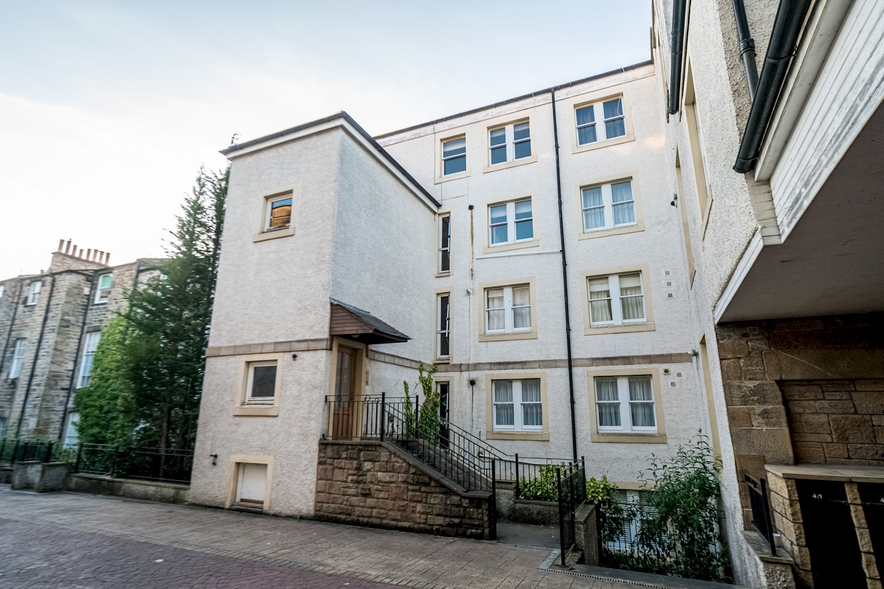 Stylish Hideaway in Central Edinburgh - Pass the Keys in 4/3 York Lane, EH1 3HY - Property image 50 - VivreStays