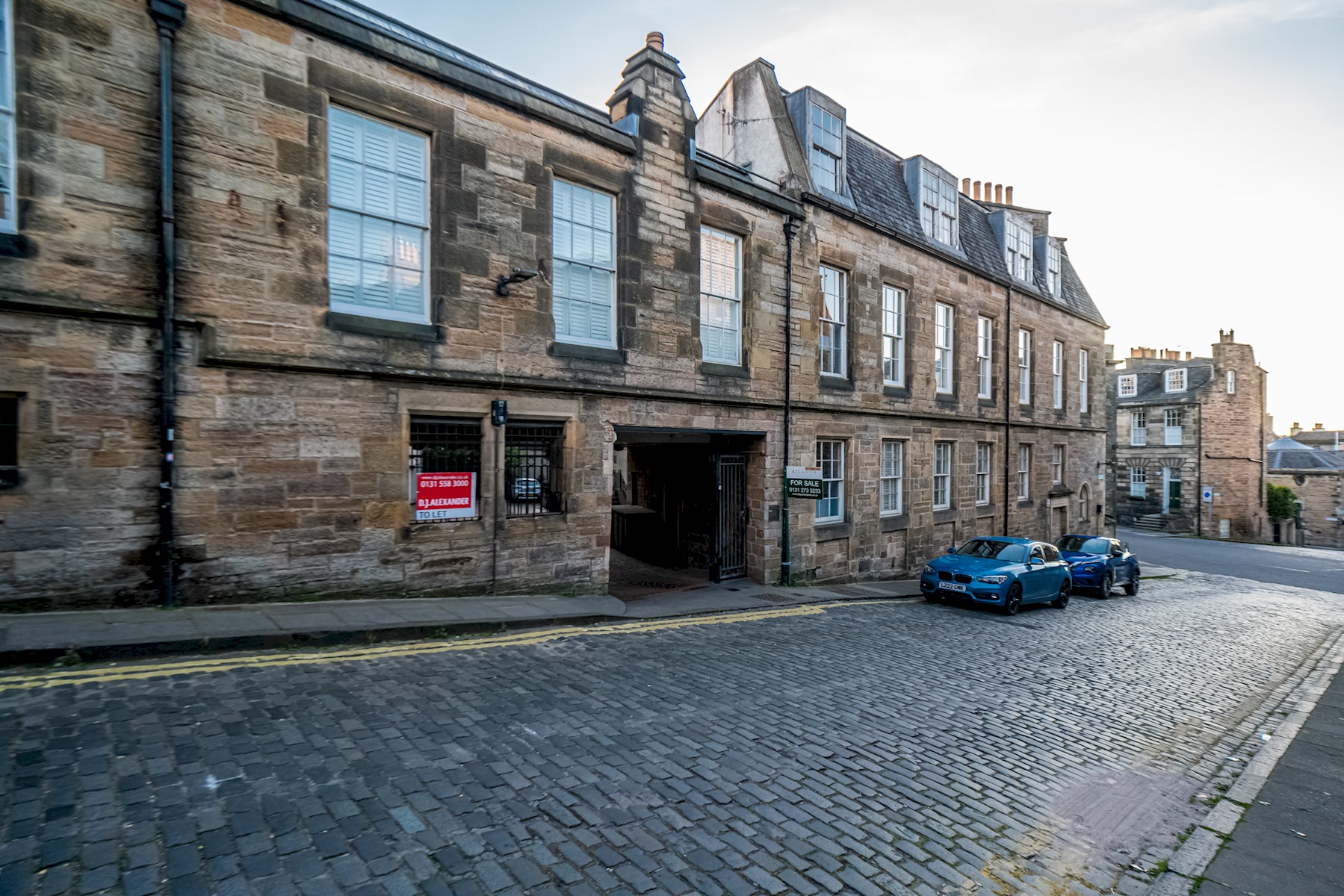 Stylish Hideaway in Central Edinburgh - Pass the Keys in 4/3 York Lane, EH1 3HY - Property image 52 - VivreStays