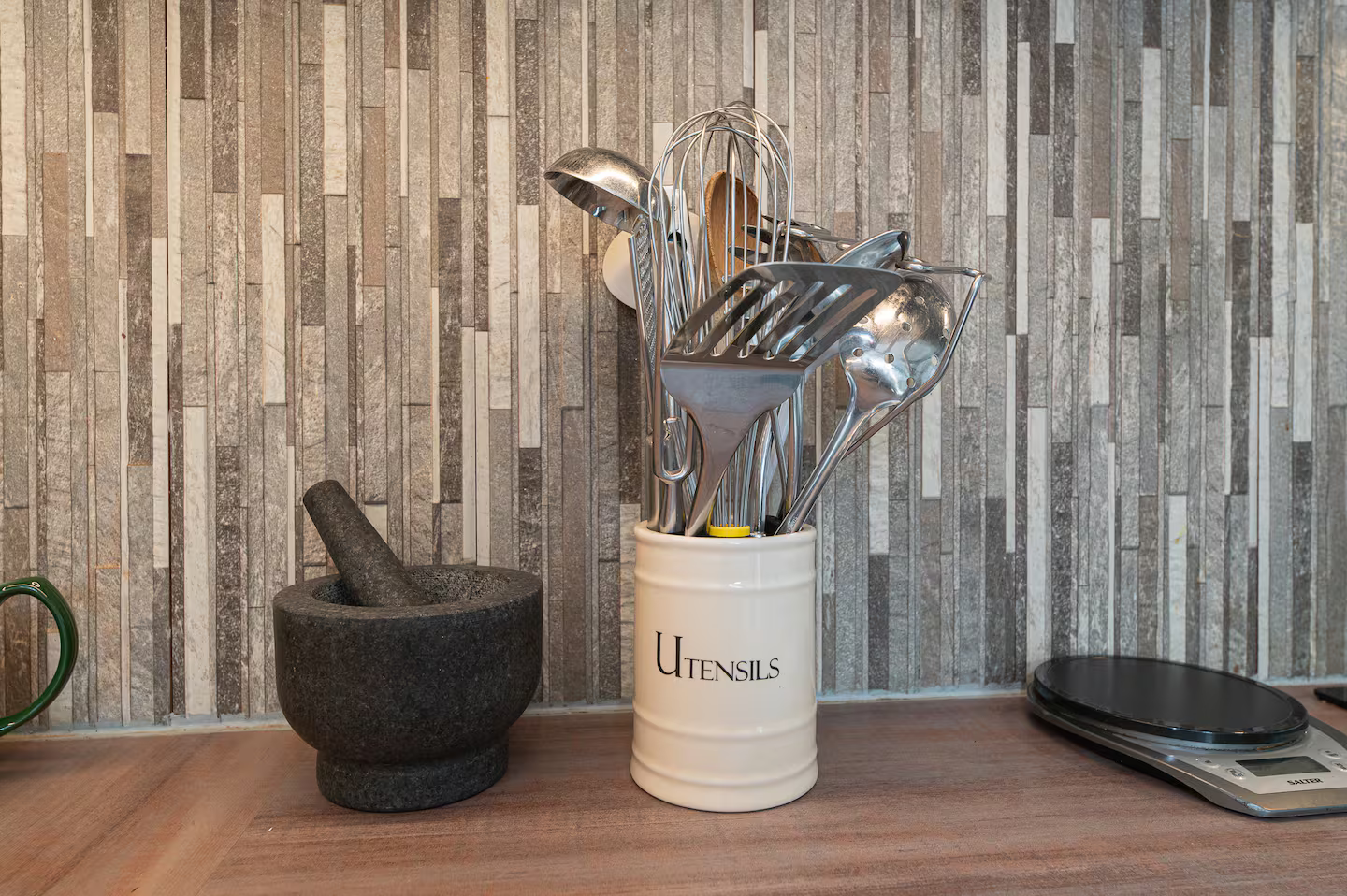 View Spacious East London Home with a beautiful Garden - Pass the Keys in 140 South Birkbeck Road E11 4JH Spacious East London Home with a beautiful Garden - Pass the Keys in 140 South Birkbeck Road E11 4JH - Property image 16 - VivreStays