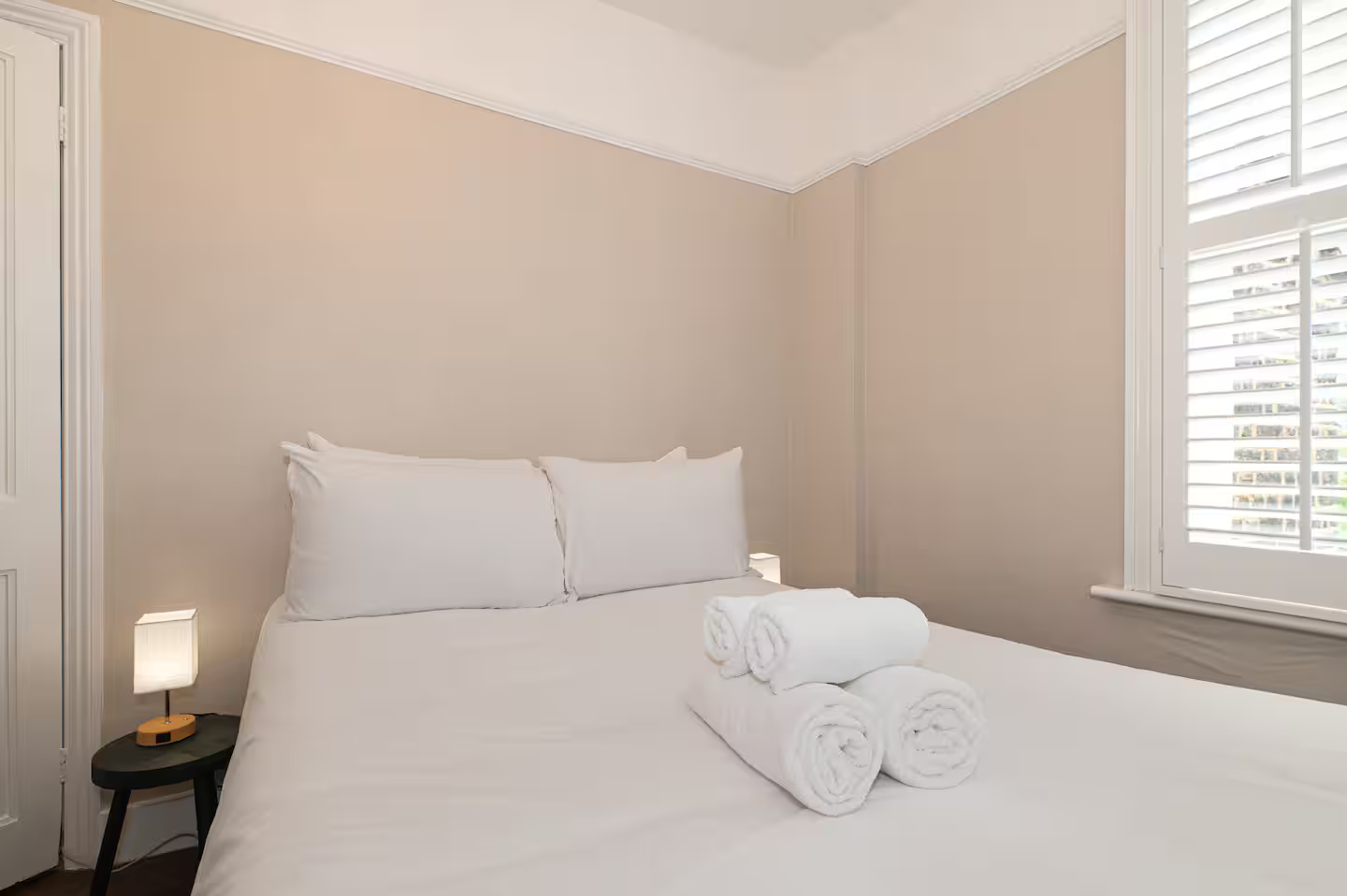 View Spacious East London Home with a beautiful Garden - Pass the Keys in 140 South Birkbeck Road E11 4JH Spacious East London Home with a beautiful Garden - Pass the Keys in 140 South Birkbeck Road E11 4JH - Property image 28 - VivreStays