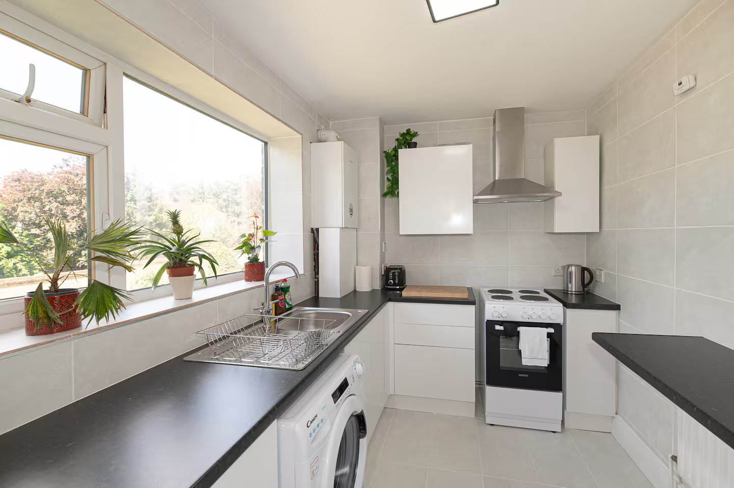Homely flat in Wembley, close to the stadium - Pass the Keys in 40 Poplar Grove HA9 9DA - Property image 4 - VivreStays