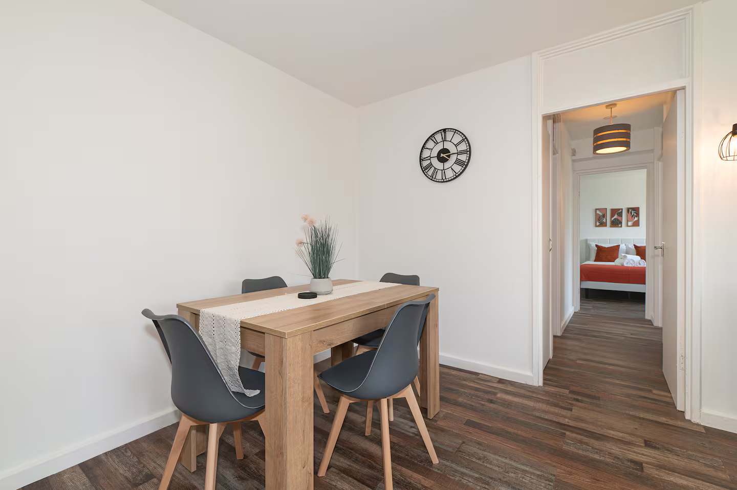 Homely flat in Wembley, close to the stadium - Pass the Keys in 40 Poplar Grove HA9 9DA - Property image 2 - VivreStays