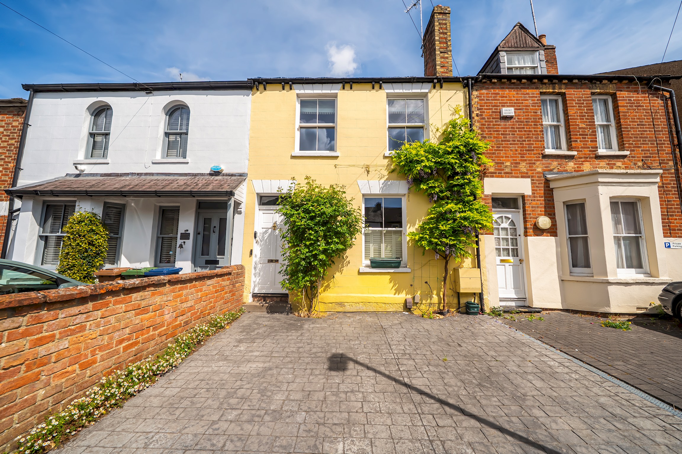 View Beautiful Family Home w/ Parking in Central Oxford -Pass the Keys in 7 Princes Street, OX4 1DD Beautiful Family Home w/ Parking in Central Oxford -Pass the Keys in 7 Princes Street, OX4 1DD - Property image 20 - VivreStays