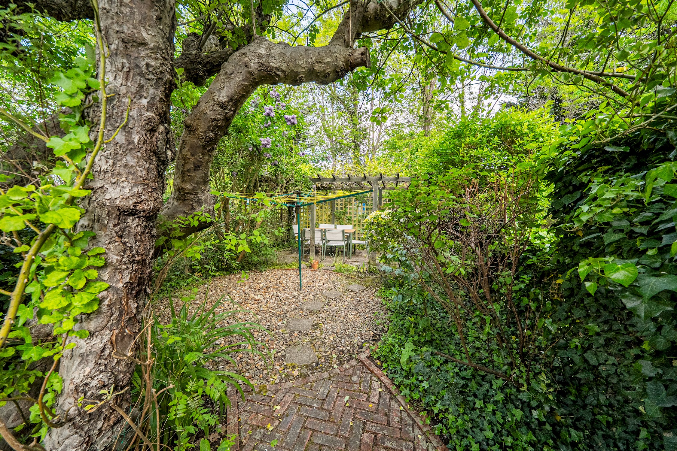 View Beautiful Family Home w/ Parking in Central Oxford -Pass the Keys in 7 Princes Street, OX4 1DD Beautiful Family Home w/ Parking in Central Oxford -Pass the Keys in 7 Princes Street, OX4 1DD - Property image 23 - VivreStays