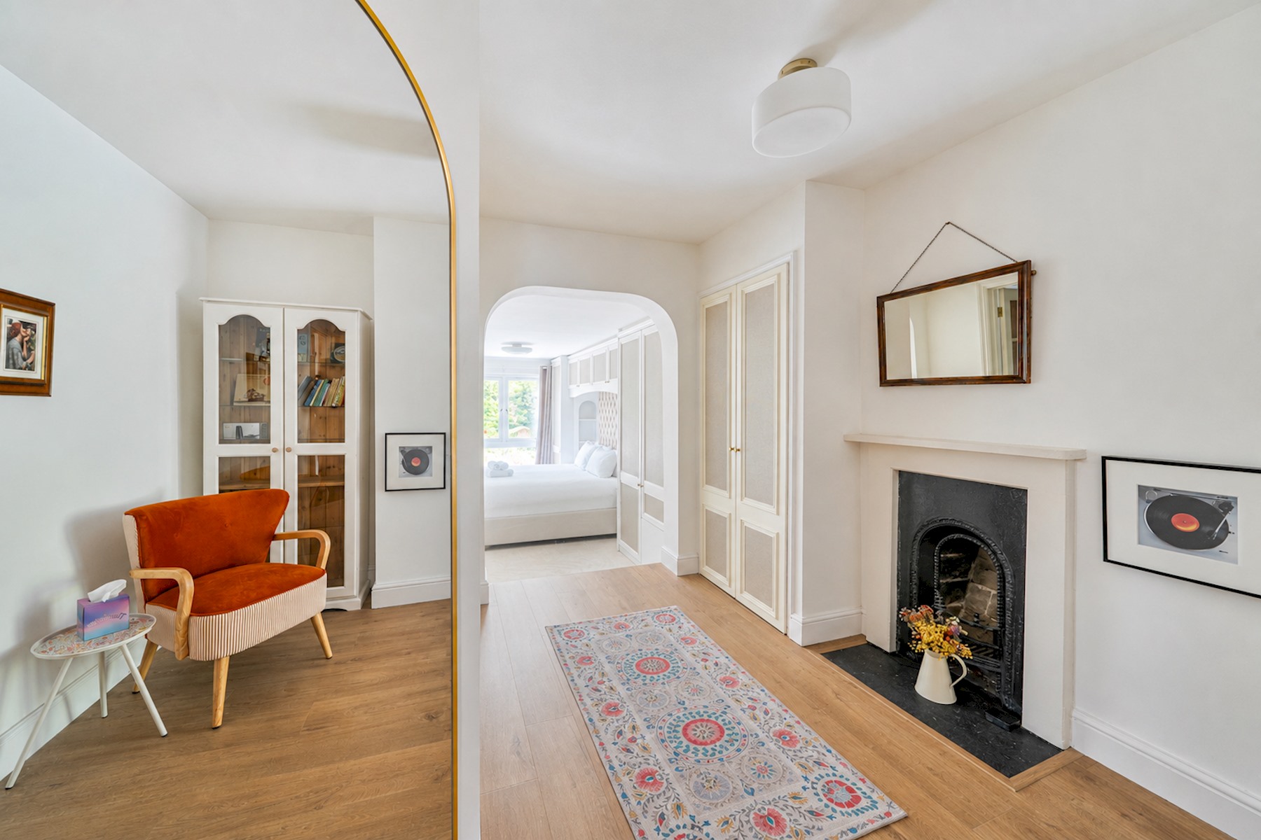 View Beautiful Family Home w/ Parking in Central Oxford -Pass the Keys in 7 Princes Street, OX4 1DD Beautiful Family Home w/ Parking in Central Oxford -Pass the Keys in 7 Princes Street, OX4 1DD - Property image 30 - VivreStays