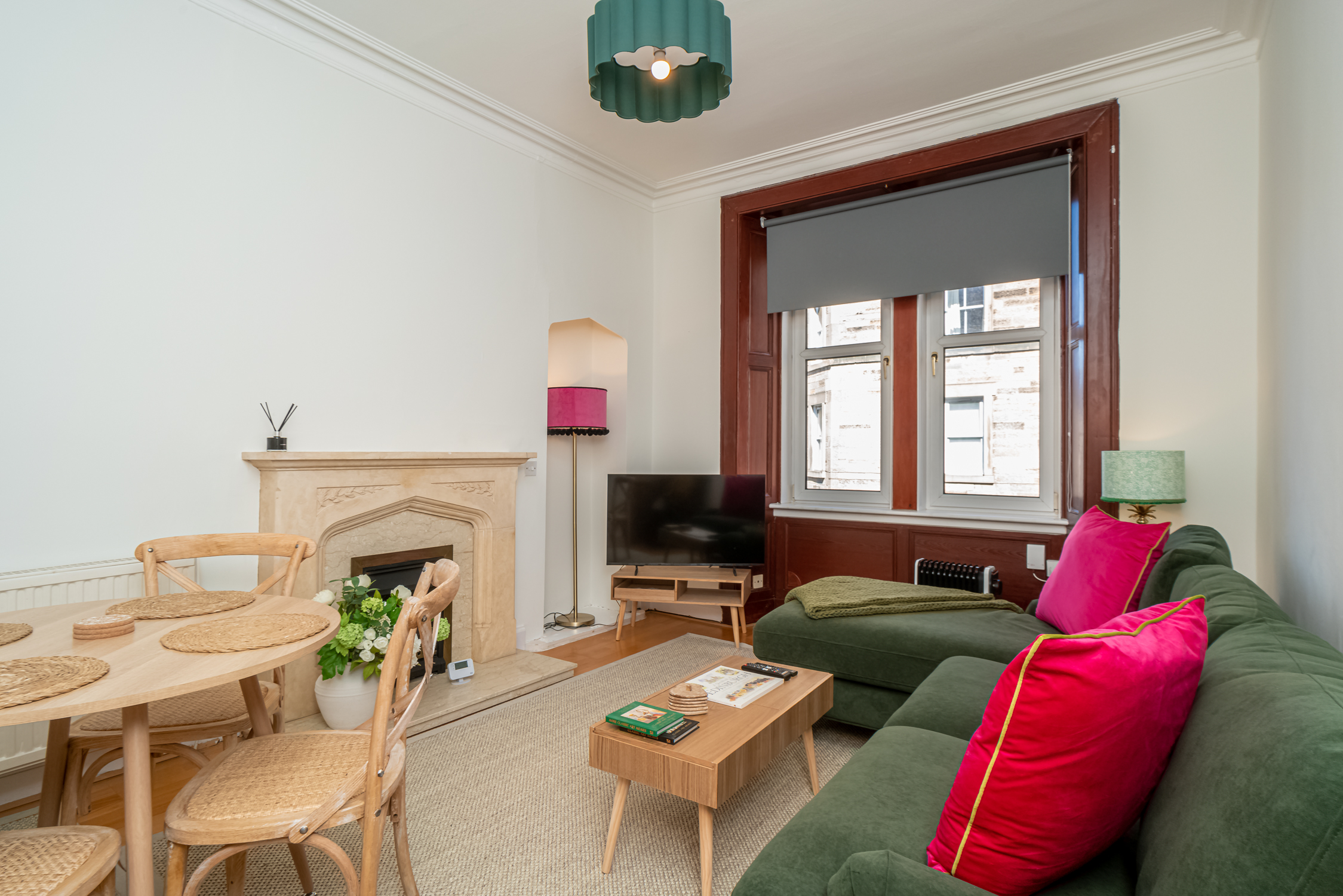 Cosy 2 Bed in Central Edinburgh - Pass the Keys serviced apartment - Edinburgh - VivreStays