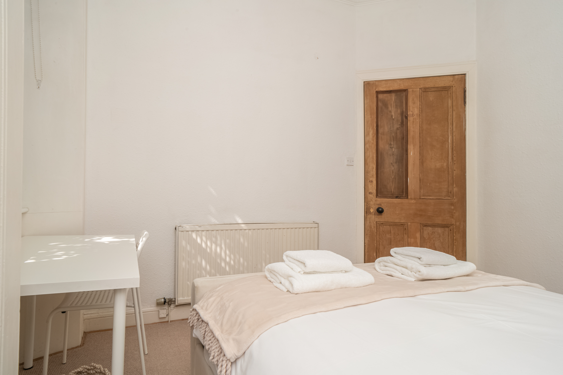 Cosy 2 Bed in Central Edinburgh - Pass the Keys in 31 (1F2) Gardner's Crescent EH3 8DF - Property image 23 - VivreStays