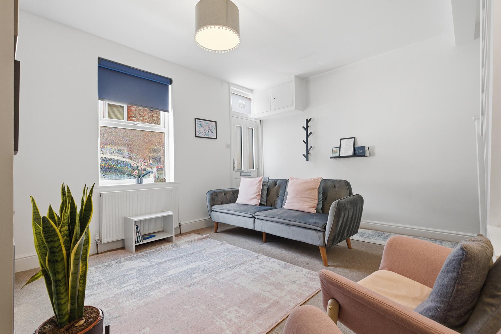 Eoforwic Cottage - Lovely Home with Free Parking - Pass the Keys in 43 Sutherland Street YO23 1HG - Property image 5 - VivreStays