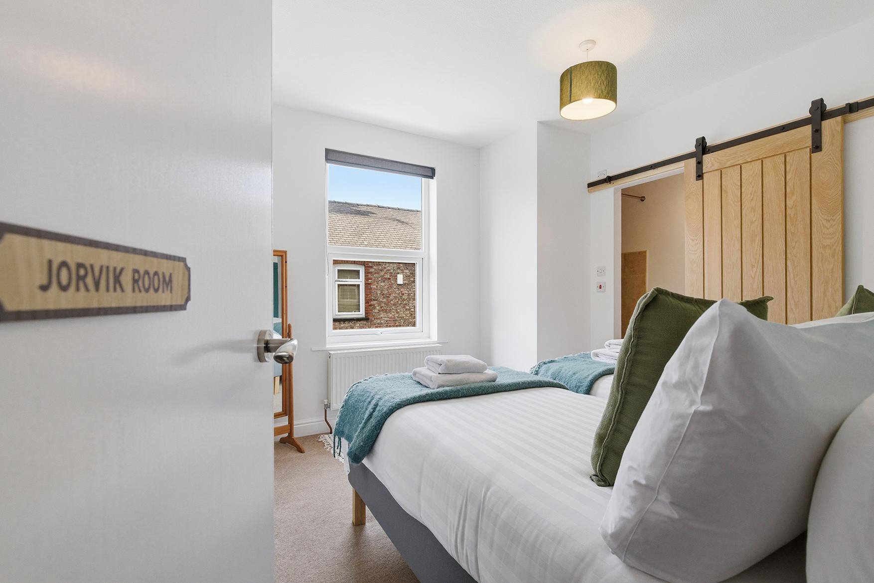 Eoforwic Cottage - Lovely Home with Free Parking - Pass the Keys in 43 Sutherland Street YO23 1HG - Property image 24 - VivreStays