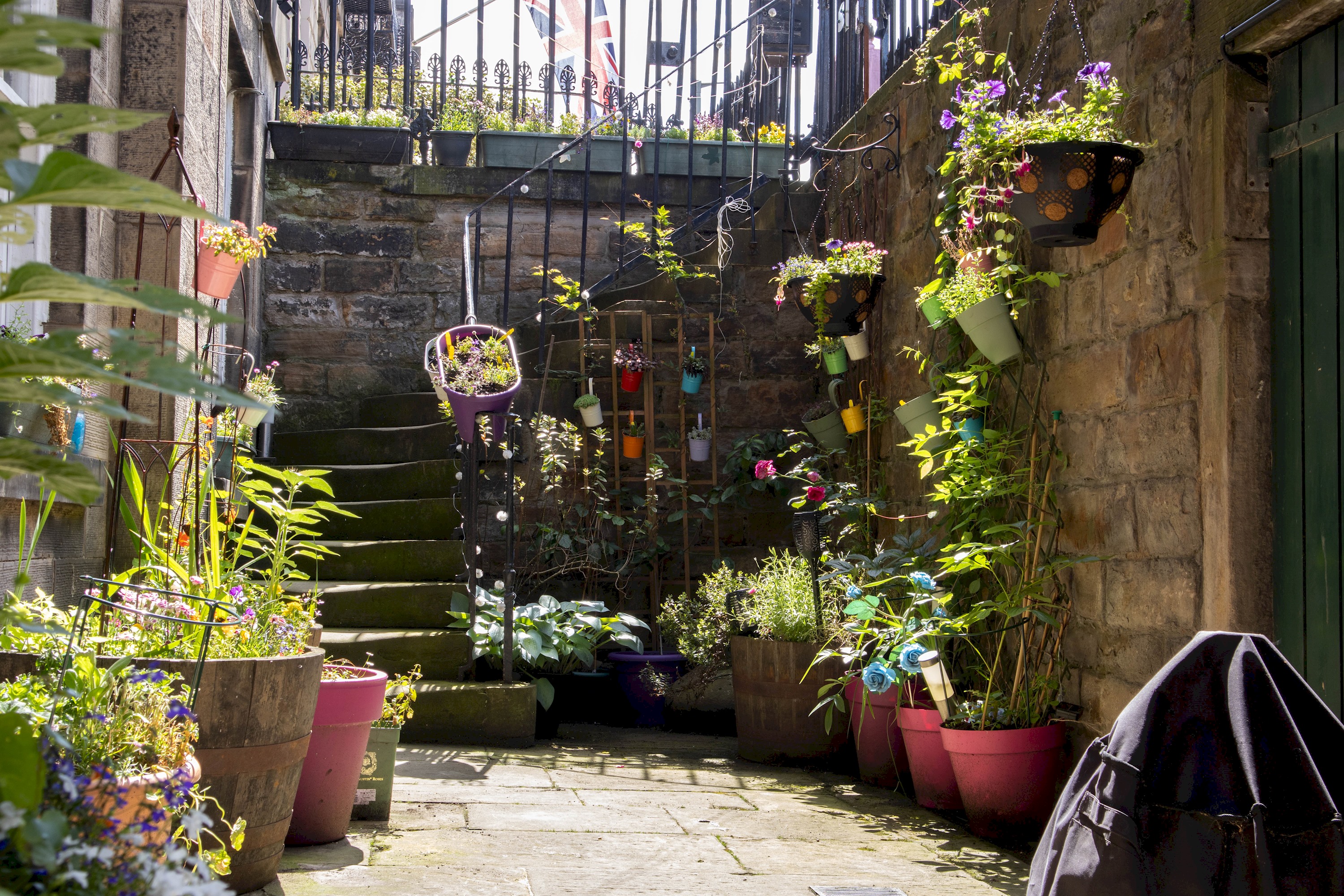 View Georgian West End Apartment | Near Haymarket - Pass the Keys in 15A (Basement) Manor Place EH3 7DH Georgian West End Apartment | Near Haymarket - Pass the Keys in 15A (Basement) Manor Place EH3 7DH - Property image 35 - VivreStays