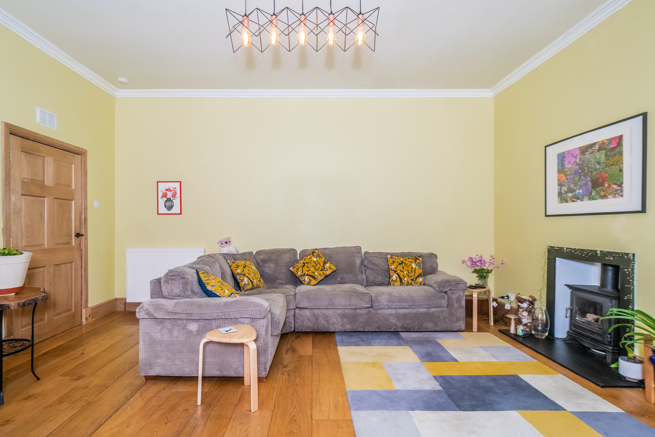 View Georgian West End Apartment | Near Haymarket - Pass the Keys in 15A (Basement) Manor Place EH3 7DH Georgian West End Apartment | Near Haymarket - Pass the Keys in 15A (Basement) Manor Place EH3 7DH - Property image 6 - VivreStays
