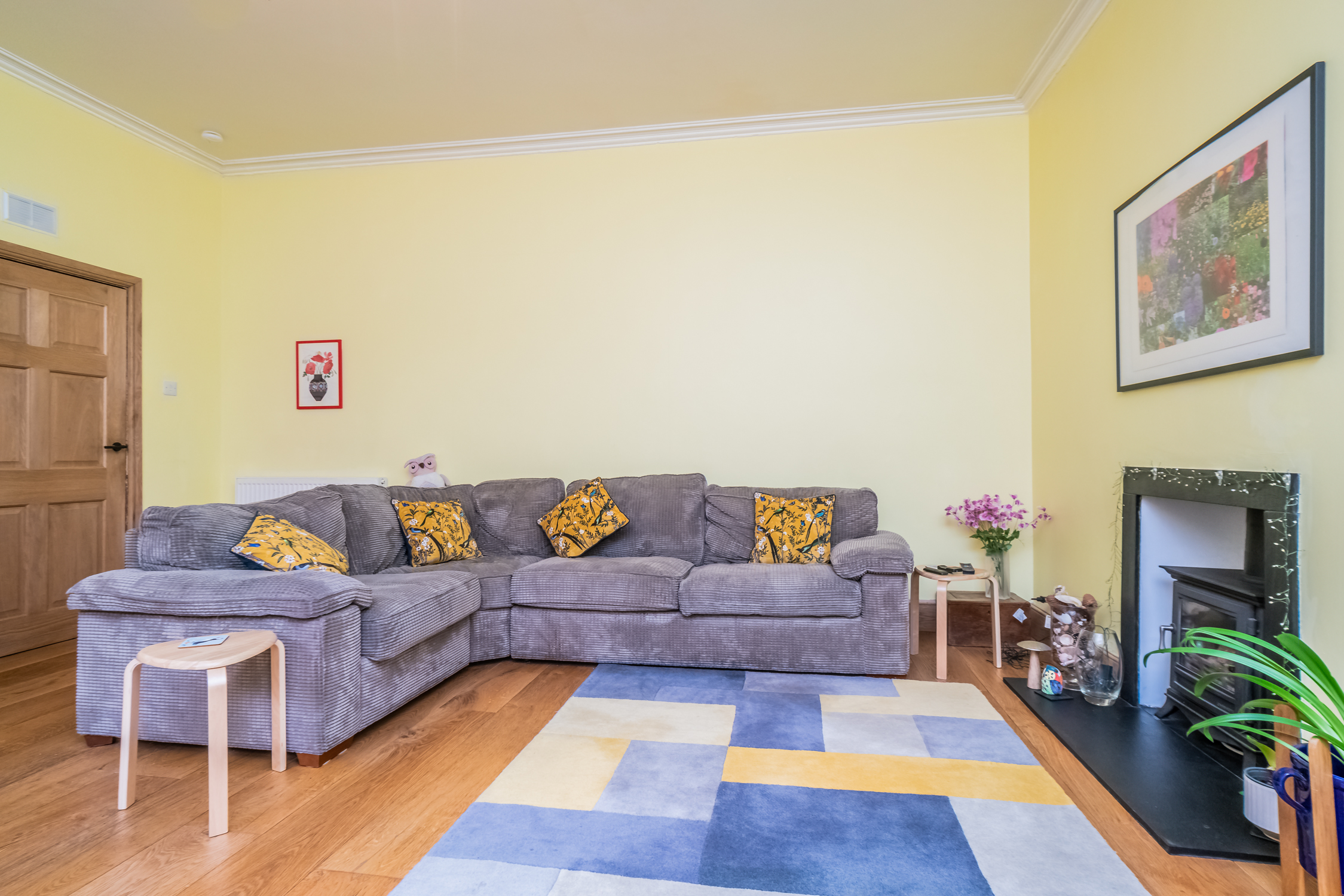 View Georgian West End Apartment | Near Haymarket - Pass the Keys in 15A (Basement) Manor Place EH3 7DH Georgian West End Apartment | Near Haymarket - Pass the Keys in 15A (Basement) Manor Place EH3 7DH - Property image 2 - VivreStays