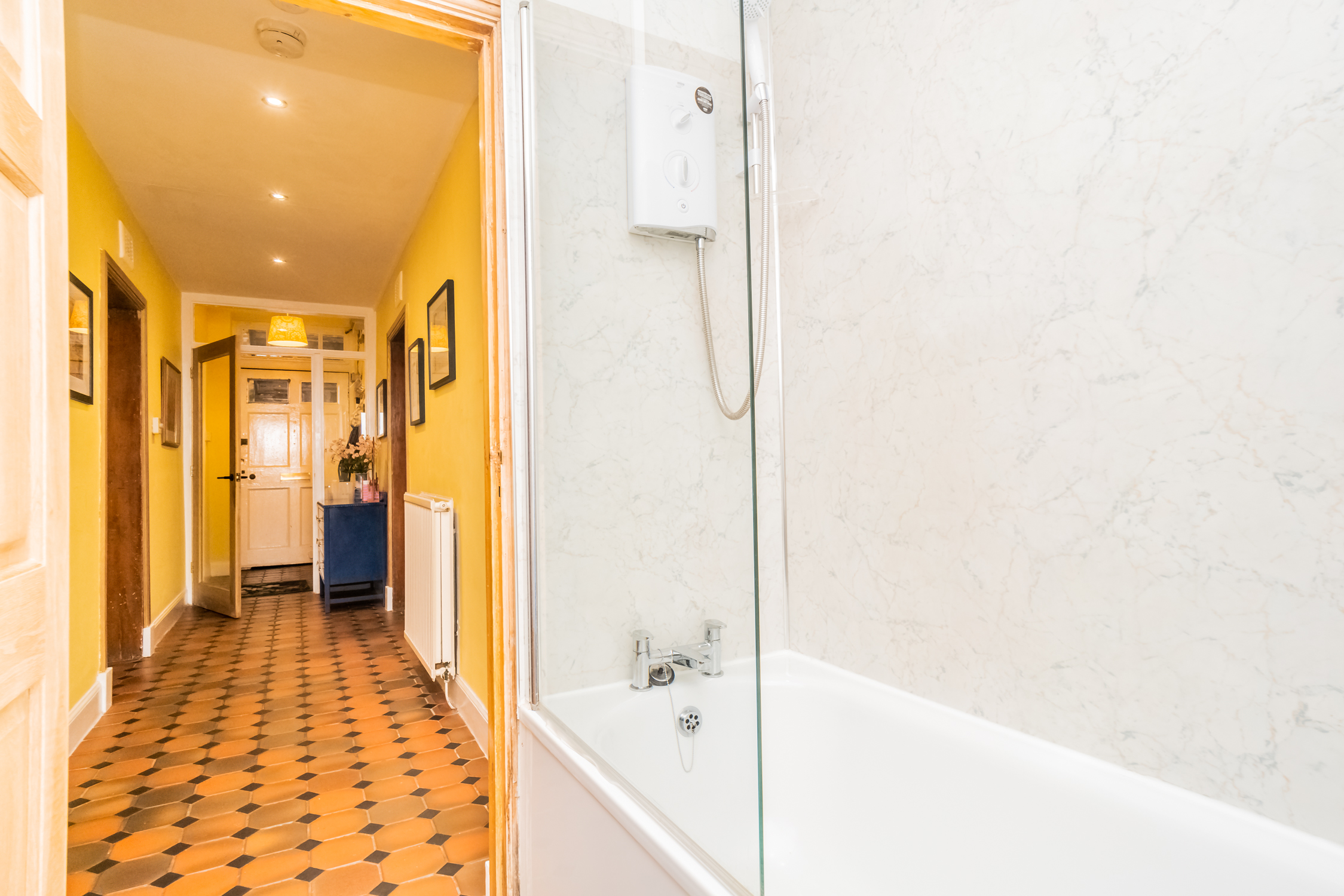 View Georgian West End Apartment | Near Haymarket - Pass the Keys in 15A (Basement) Manor Place EH3 7DH Georgian West End Apartment | Near Haymarket - Pass the Keys in 15A (Basement) Manor Place EH3 7DH - Property image 21 - VivreStays