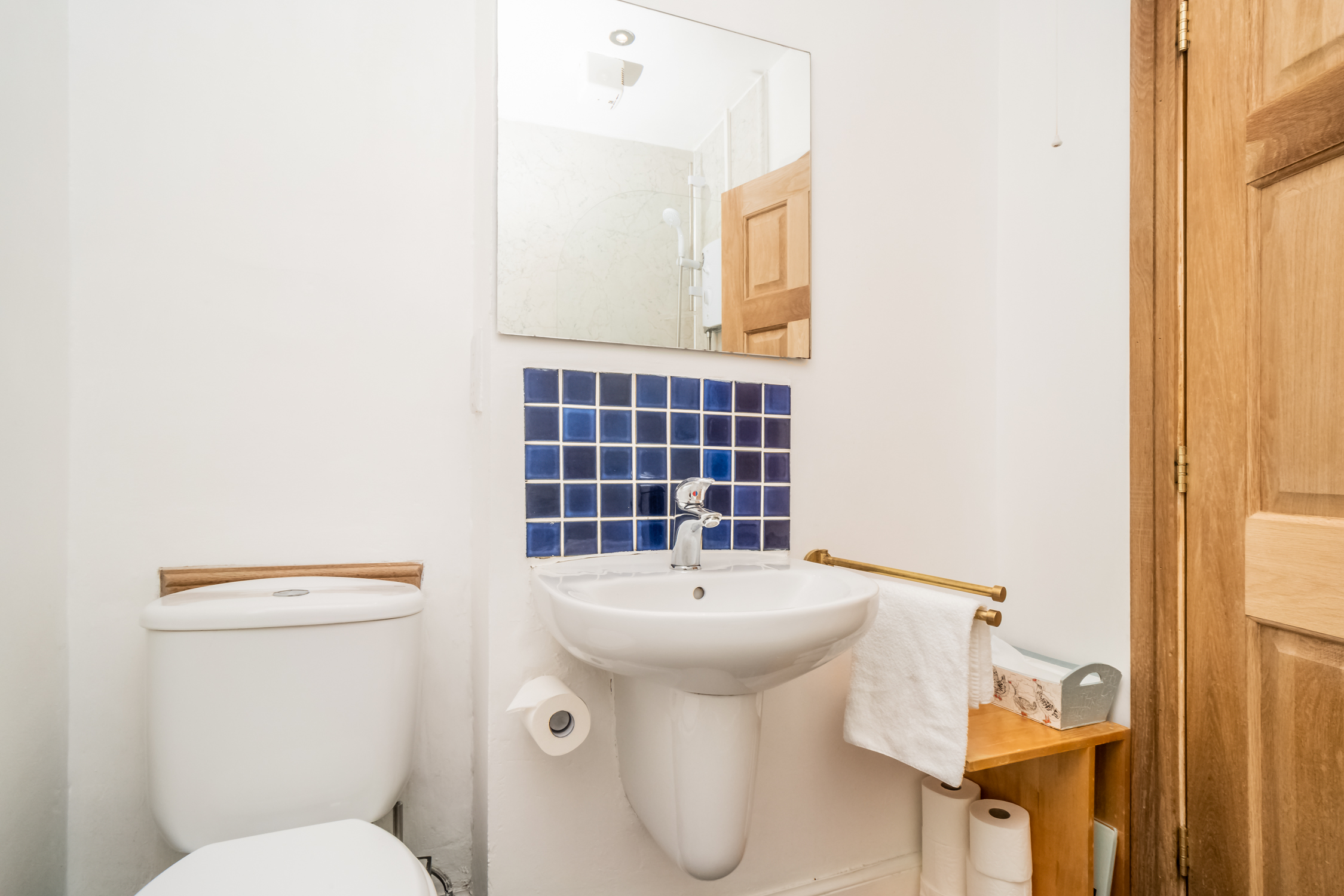 View Georgian West End Apartment | Near Haymarket - Pass the Keys in 15A (Basement) Manor Place EH3 7DH Georgian West End Apartment | Near Haymarket - Pass the Keys in 15A (Basement) Manor Place EH3 7DH - Property image 20 - VivreStays