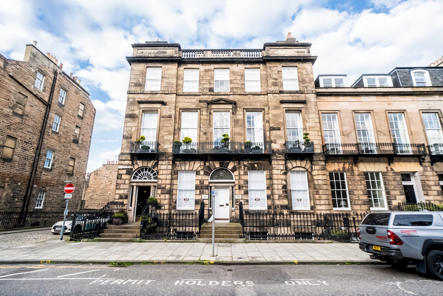 View Georgian West End Apartment | Near Haymarket - Pass the Keys in 15A (Basement) Manor Place EH3 7DH Georgian West End Apartment | Near Haymarket - Pass the Keys in 15A (Basement) Manor Place EH3 7DH - Property image 28 - VivreStays