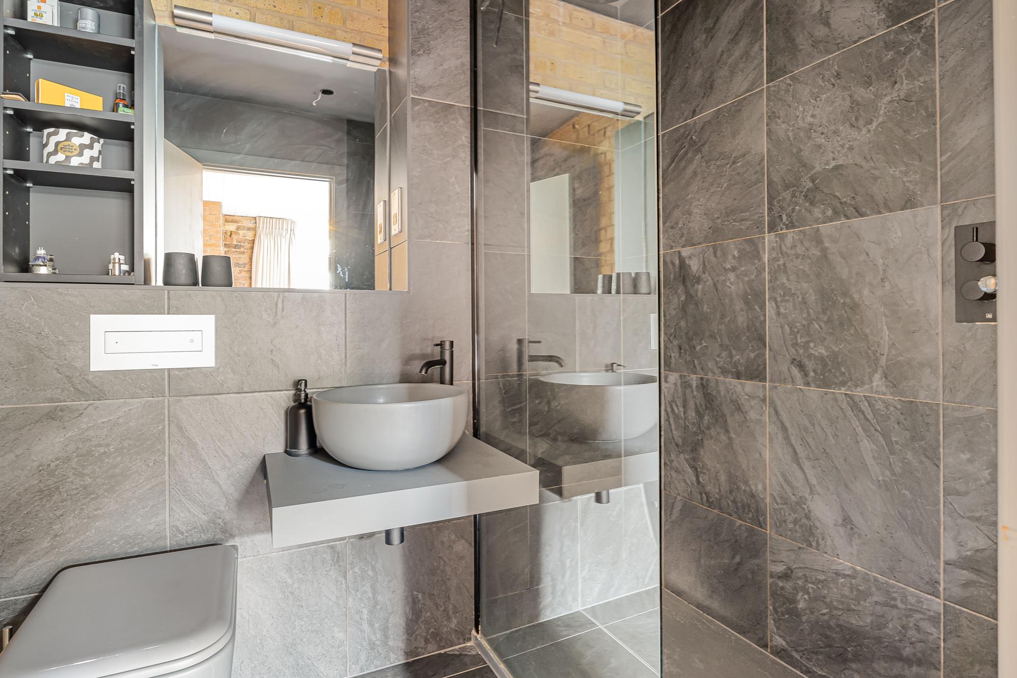 View Contemporary Central London Flat - Pass the Keys in 70 Maltings place, 169 Tower Bridge Rd SE1 3LJ Contemporary Central London Flat - Pass the Keys in 70 Maltings place, 169 Tower Bridge Rd SE1 3LJ - Property image 22 - VivreStays