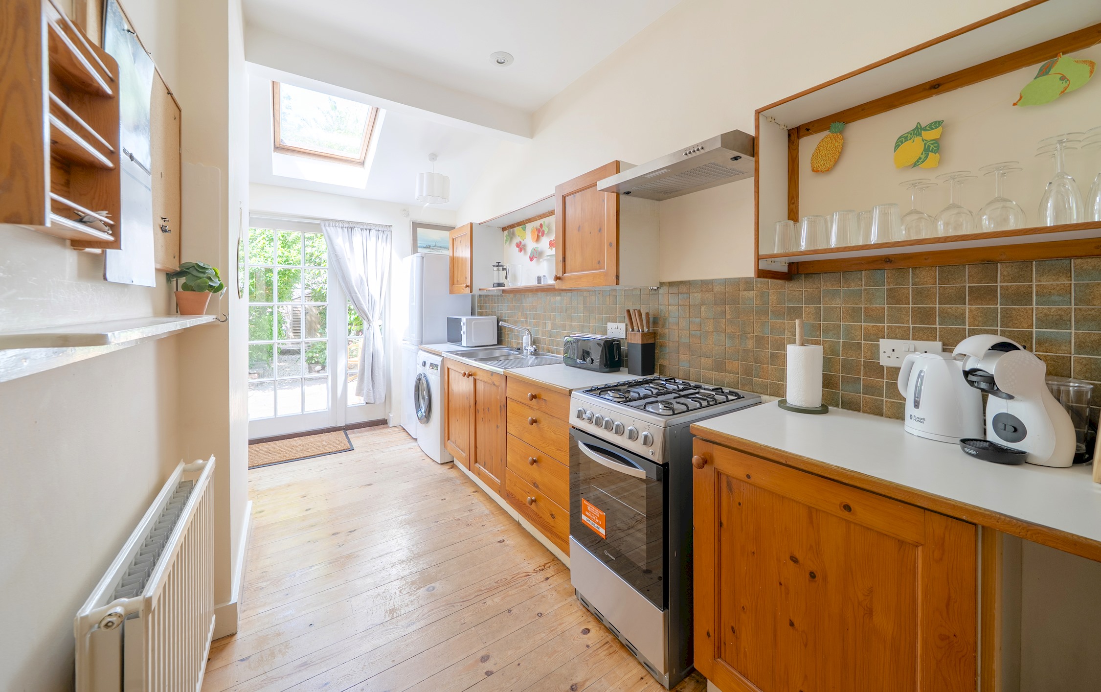 View Charming Victorian Townhouse - Central Oxford - Pass the Keys in 24 Vicarage Road, OX1 4RB Charming Victorian Townhouse - Central Oxford - Pass the Keys in 24 Vicarage Road, OX1 4RB - Property image 8 - VivreStays