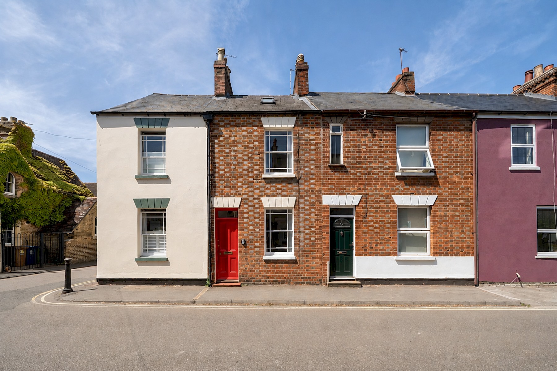 View Charming Victorian Townhouse - Central Oxford - Pass the Keys in 24 Vicarage Road, OX1 4RB Charming Victorian Townhouse - Central Oxford - Pass the Keys in 24 Vicarage Road, OX1 4RB - Property image 16 - VivreStays