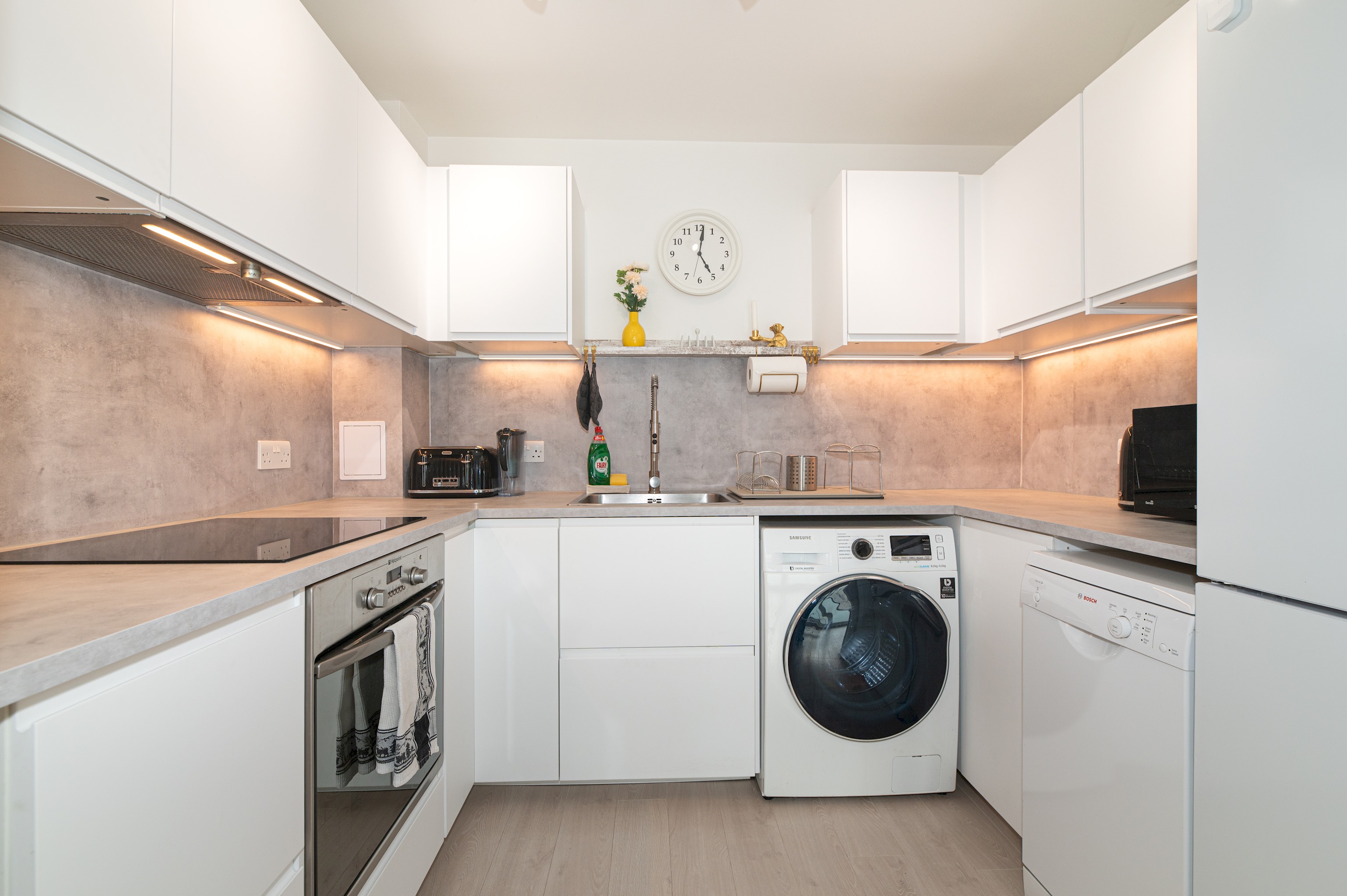 Modern London Home in South west London - Pass the Keys in Flat 16 Jersey Court, Dairy Close SW6 4HB - Property image 5 - VivreStays