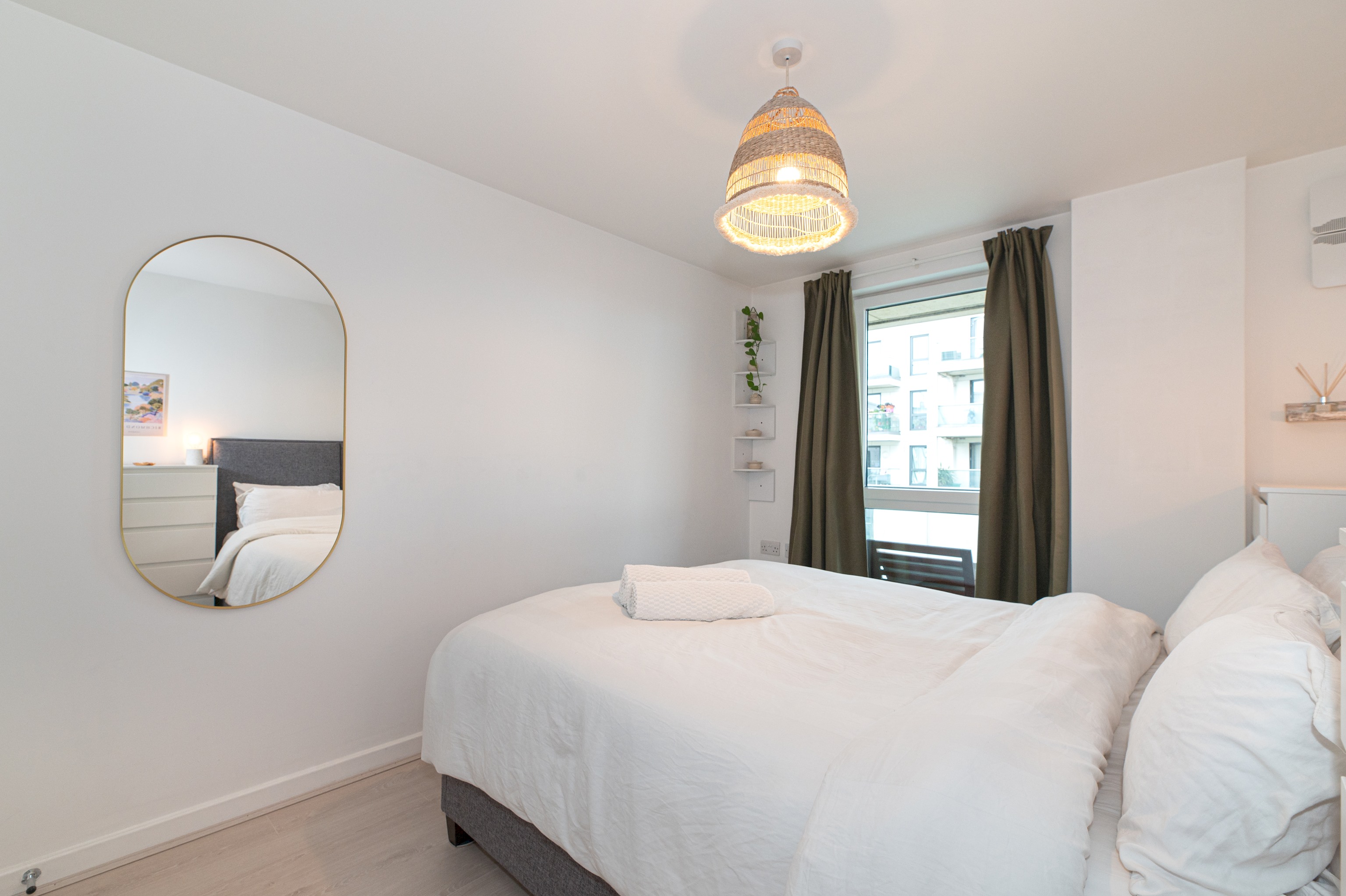 Modern London Home in South west London - Pass the Keys in Flat 16 Jersey Court, Dairy Close SW6 4HB - Property image 7 - VivreStays
