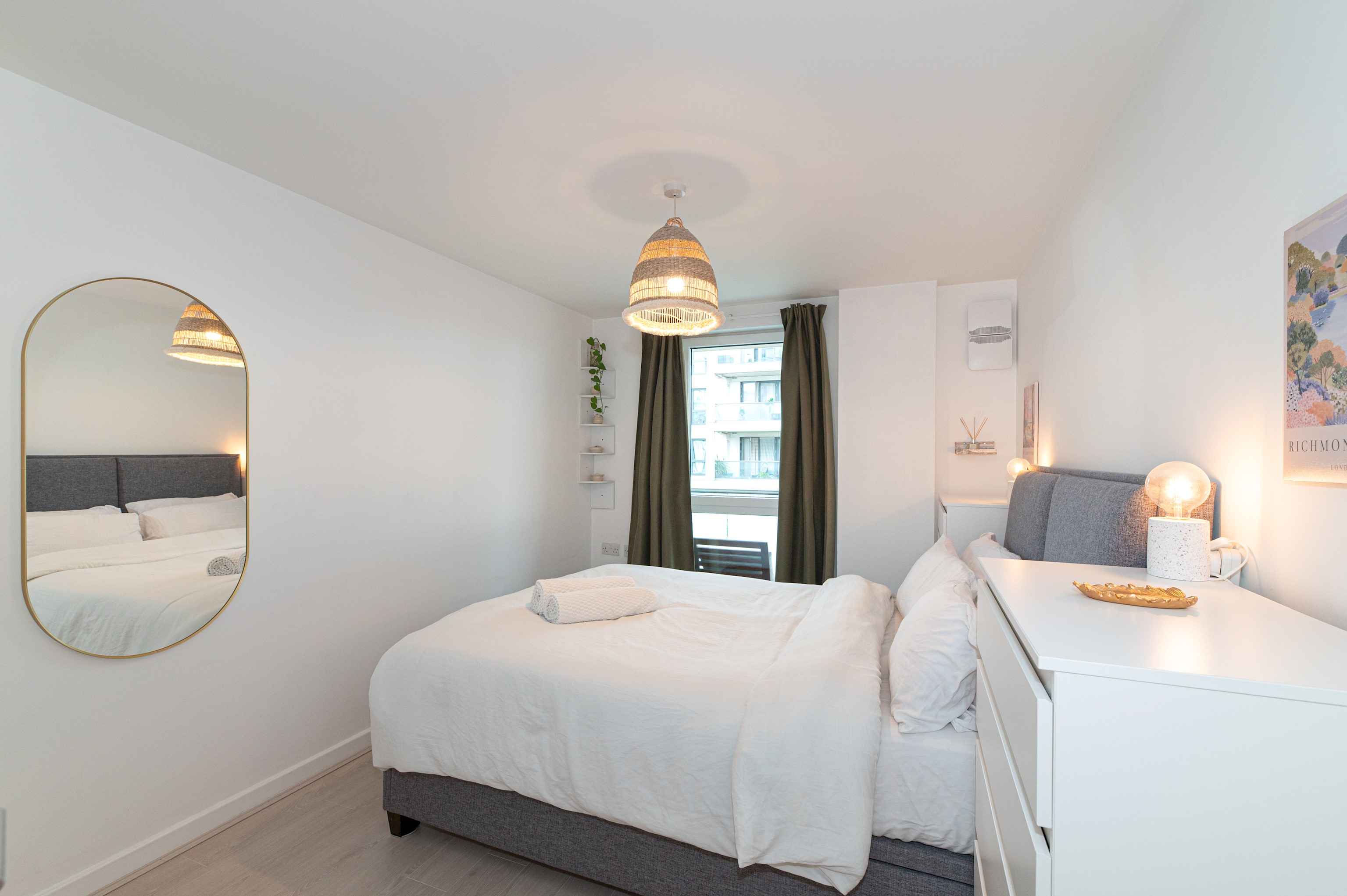 Modern London Home in South west London - Pass the Keys in Flat 16 Jersey Court, Dairy Close SW6 4HB - Property image 8 - VivreStays