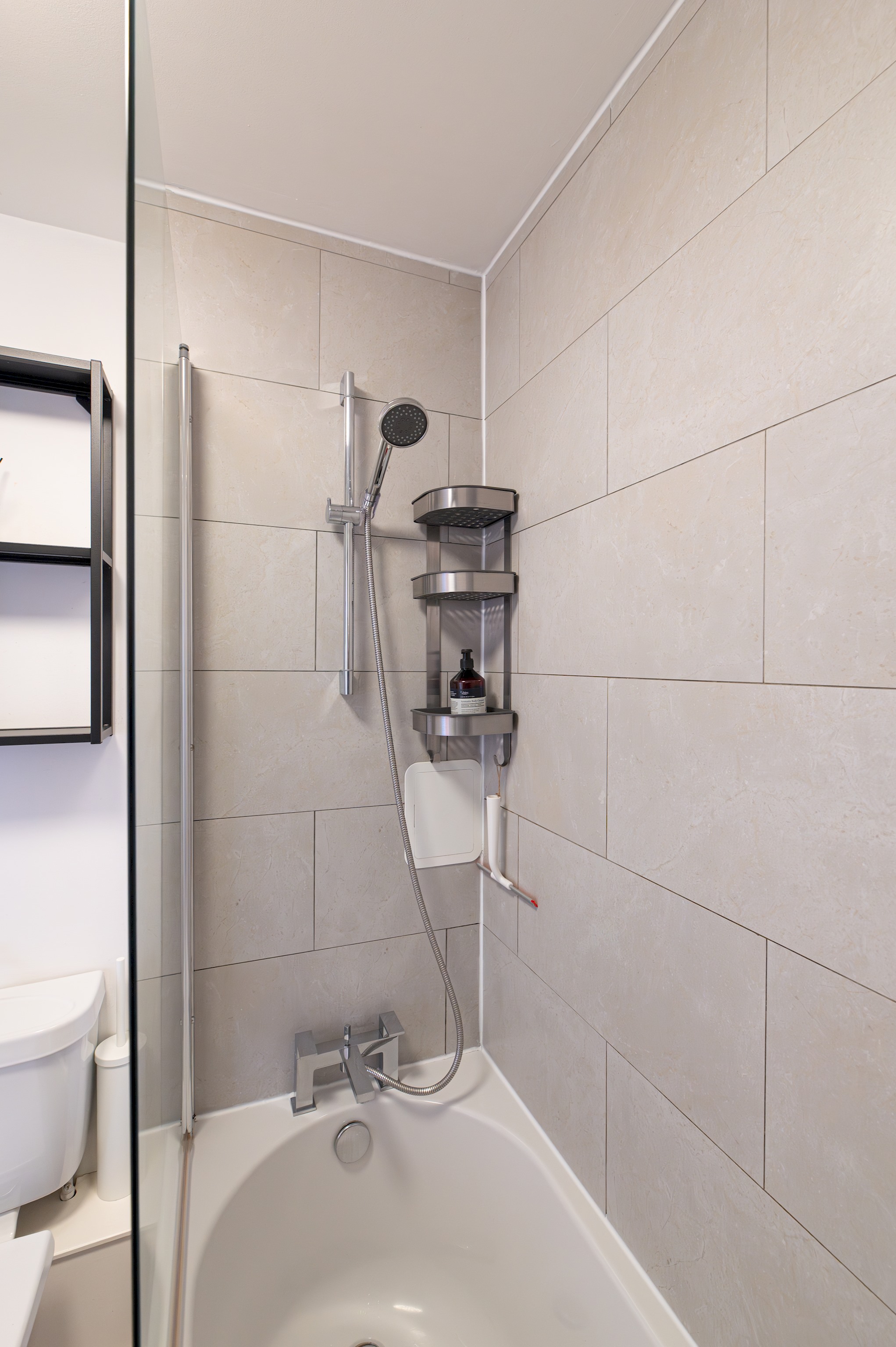 Modern London Home in South west London - Pass the Keys in Flat 16 Jersey Court, Dairy Close SW6 4HB - Property image 32 - VivreStays