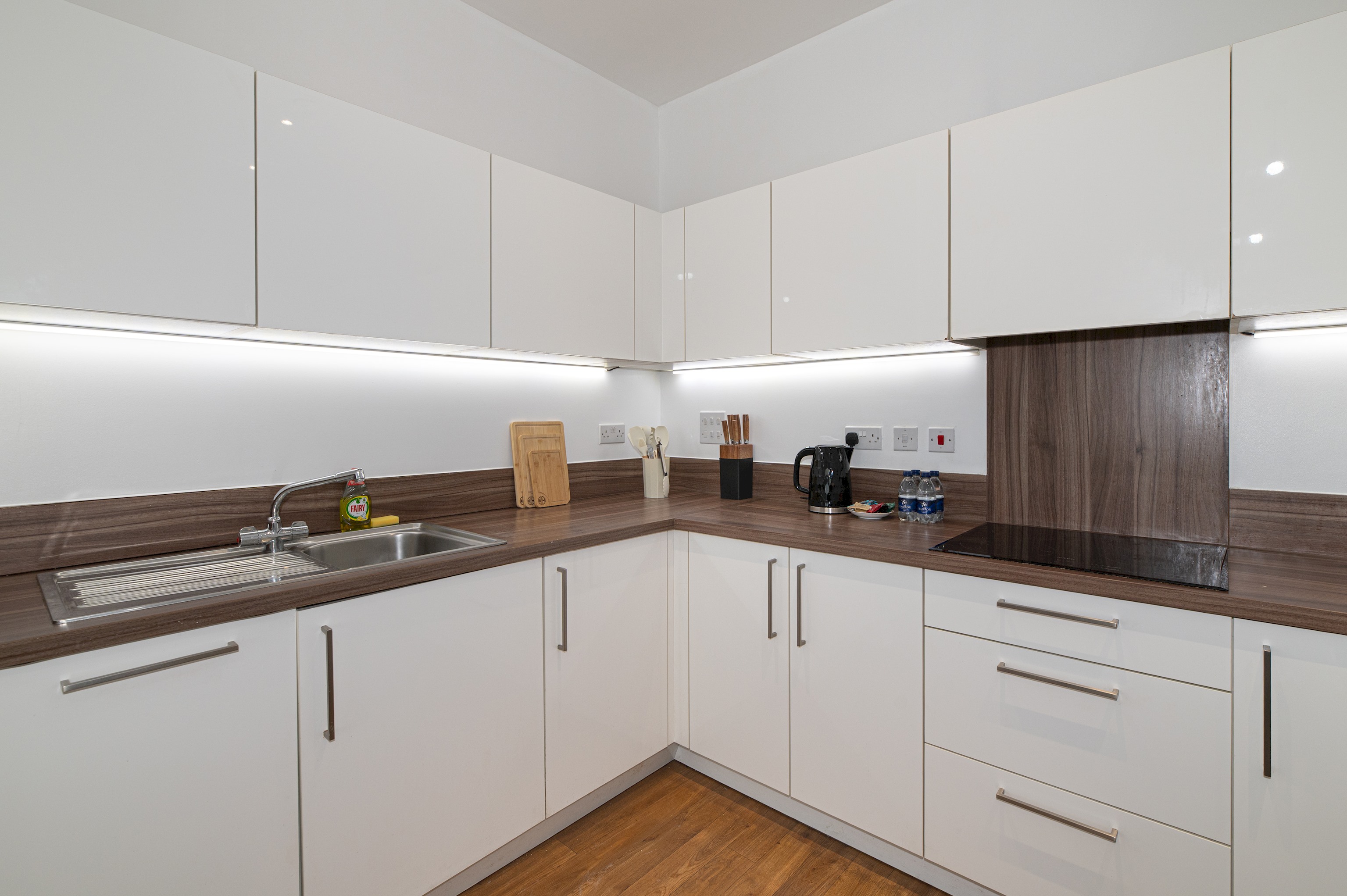 Modern 2BR flat with Balcony, in East London - Pass the Keys in Flat 172 Kingfisher Heights, 2 Bramwell Way, E16 2GR - Property image 26 - VivreStays