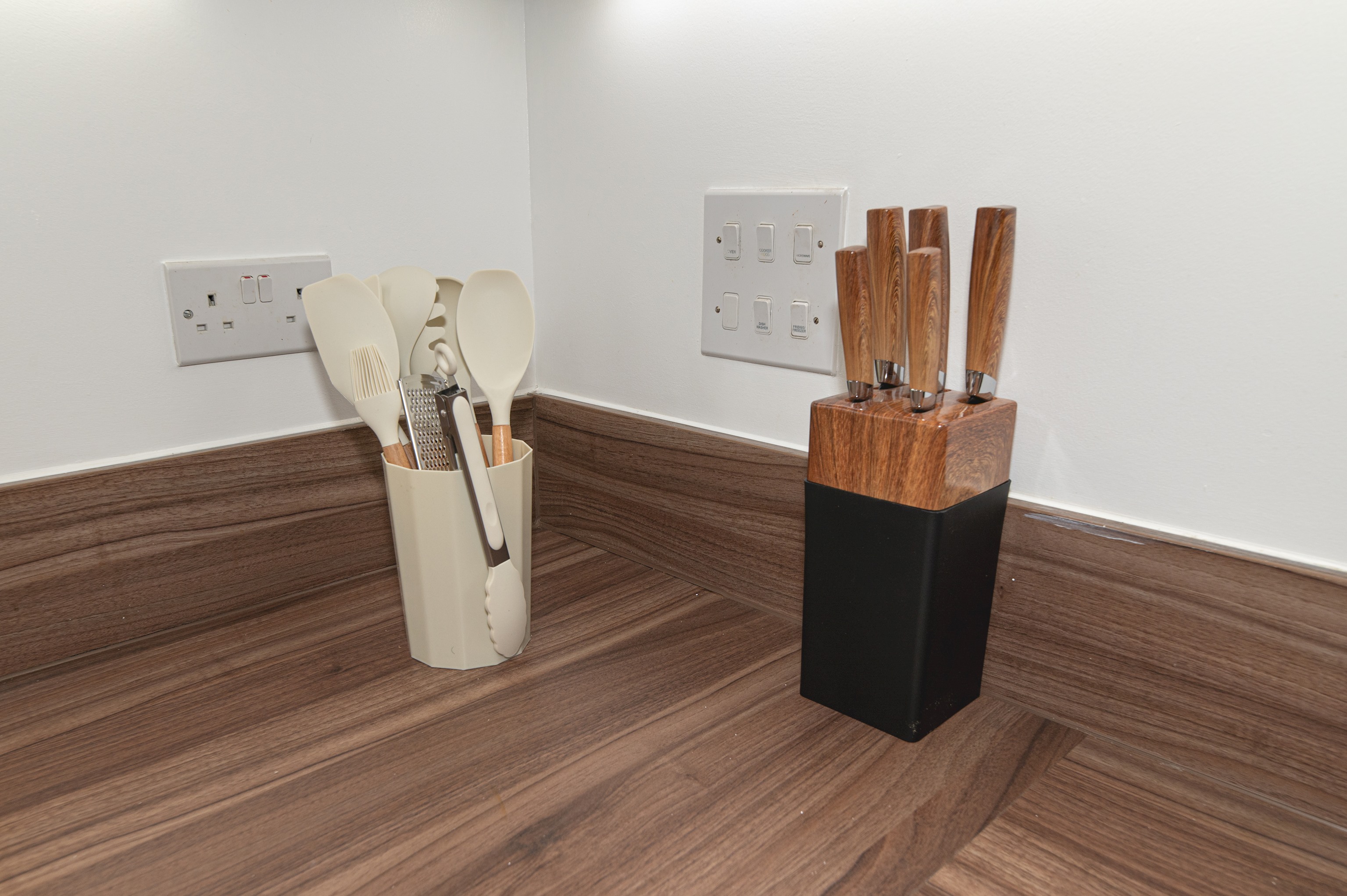 Modern 2BR flat with Balcony, in East London - Pass the Keys in Flat 172 Kingfisher Heights, 2 Bramwell Way, E16 2GR - Property image 29 - VivreStays
