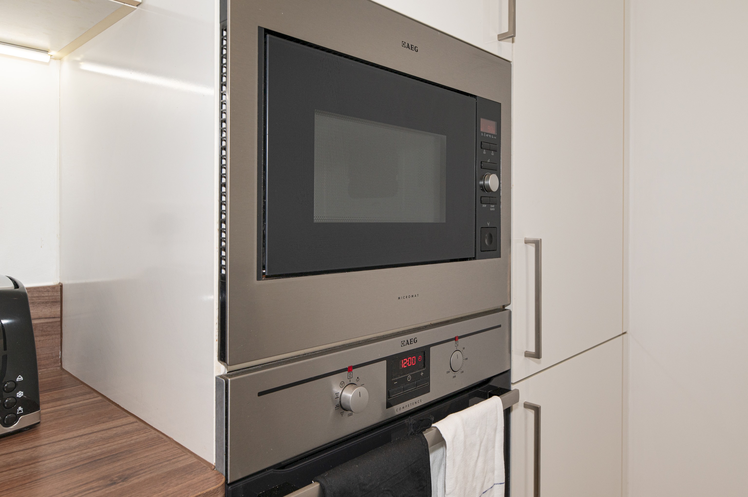 Modern 2BR flat with Balcony, in East London - Pass the Keys in Flat 172 Kingfisher Heights, 2 Bramwell Way, E16 2GR - Property image 32 - VivreStays