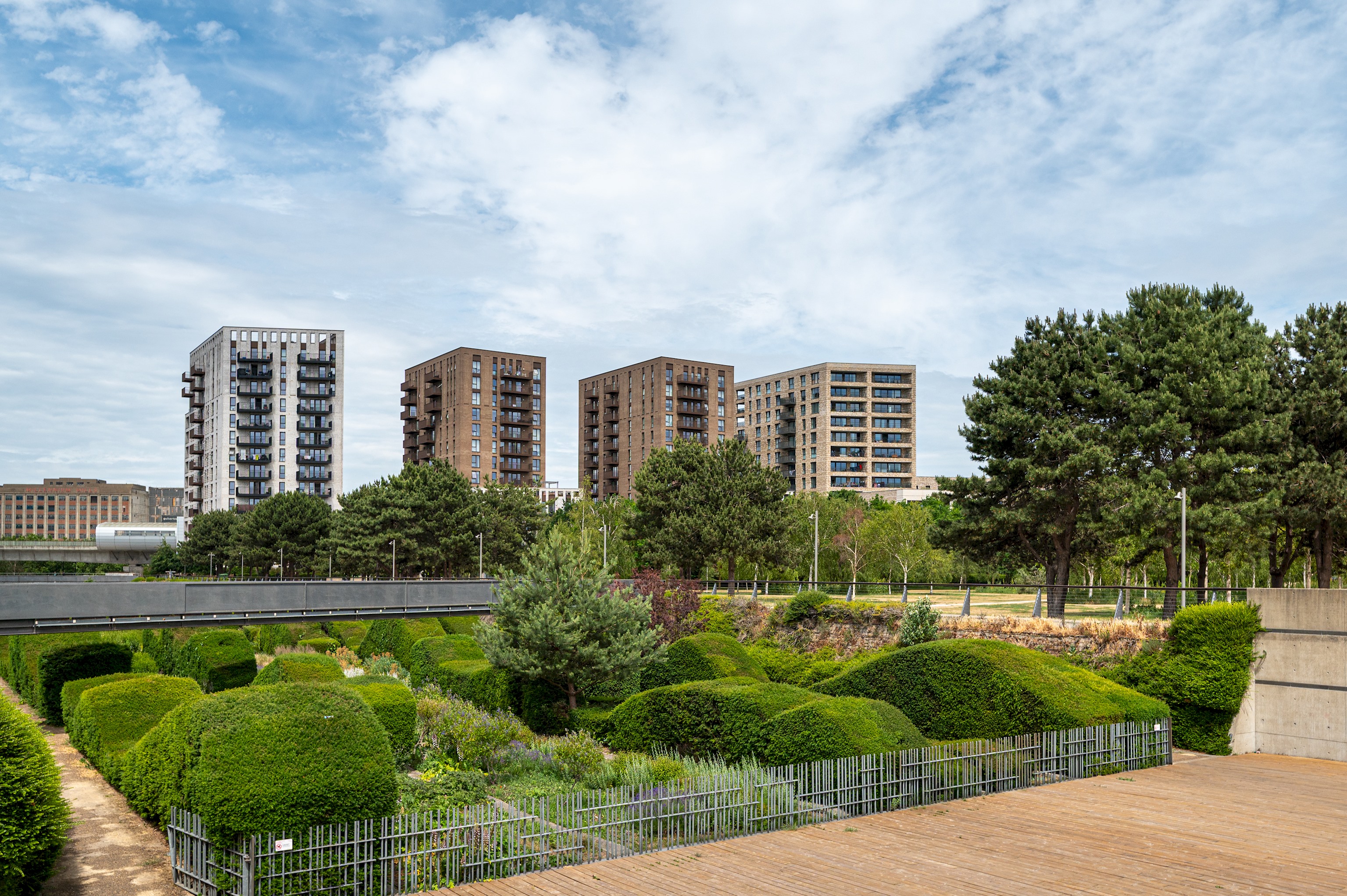 Modern 2BR flat with Balcony, in East London - Pass the Keys in Flat 172 Kingfisher Heights, 2 Bramwell Way, E16 2GR - Property image 62 - VivreStays
