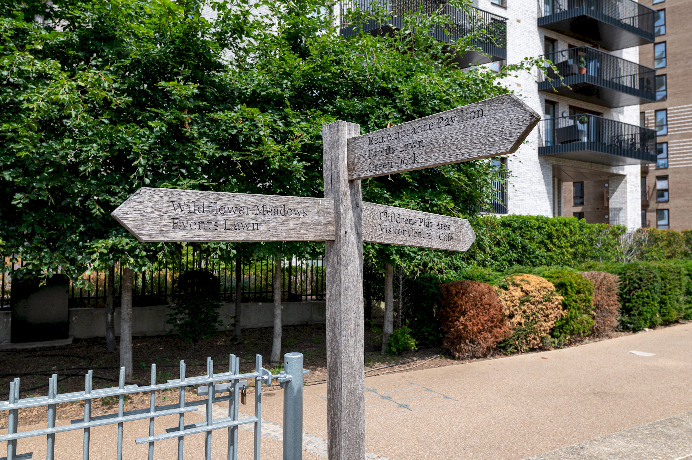 Modern 2BR flat with Balcony, in East London - Pass the Keys in Flat 172 Kingfisher Heights, 2 Bramwell Way, E16 2GR - Property image 63 - VivreStays